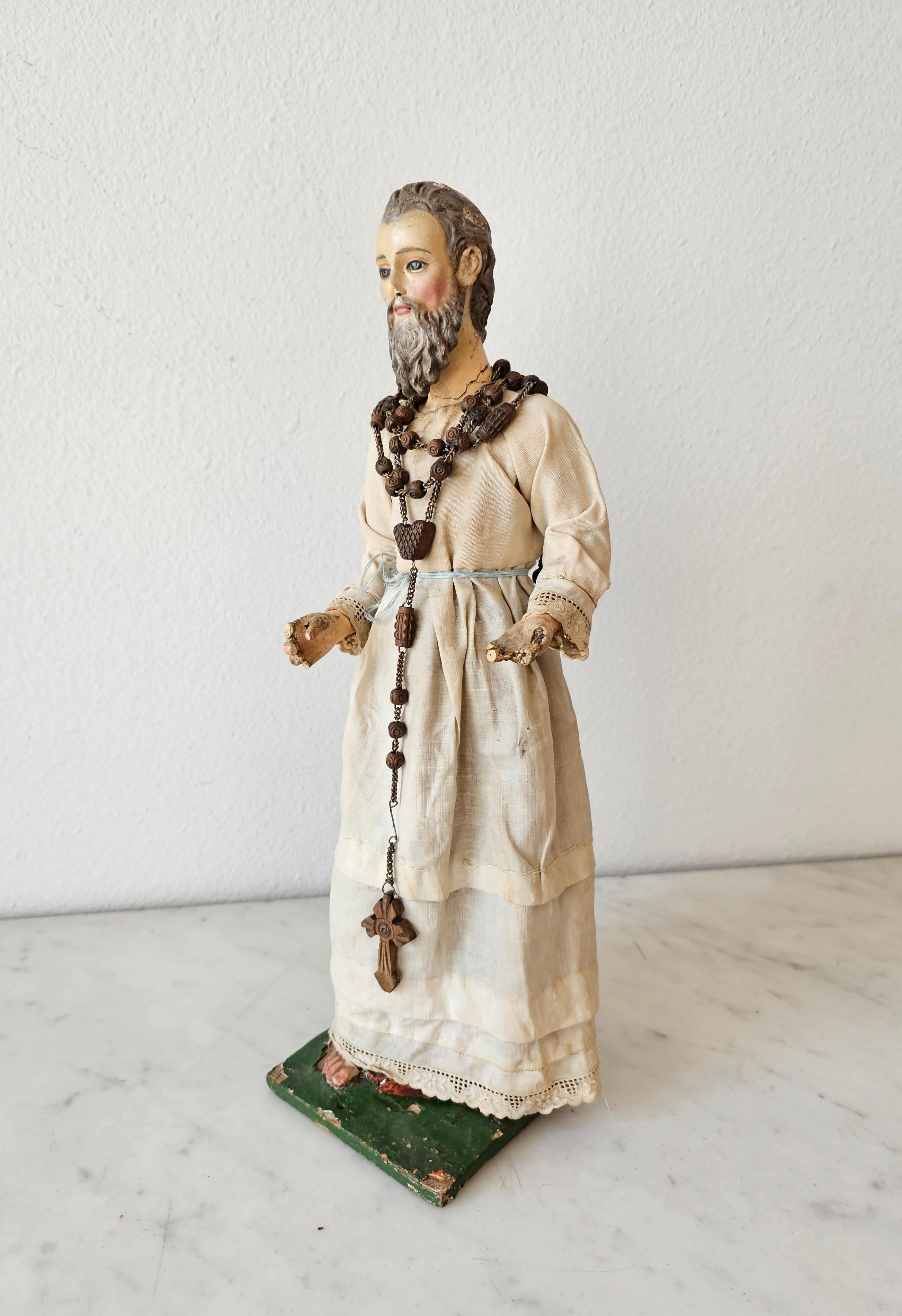 17th/18th Century Baroque Period Carved Polychrome Santo Altar Statue For Sale 4