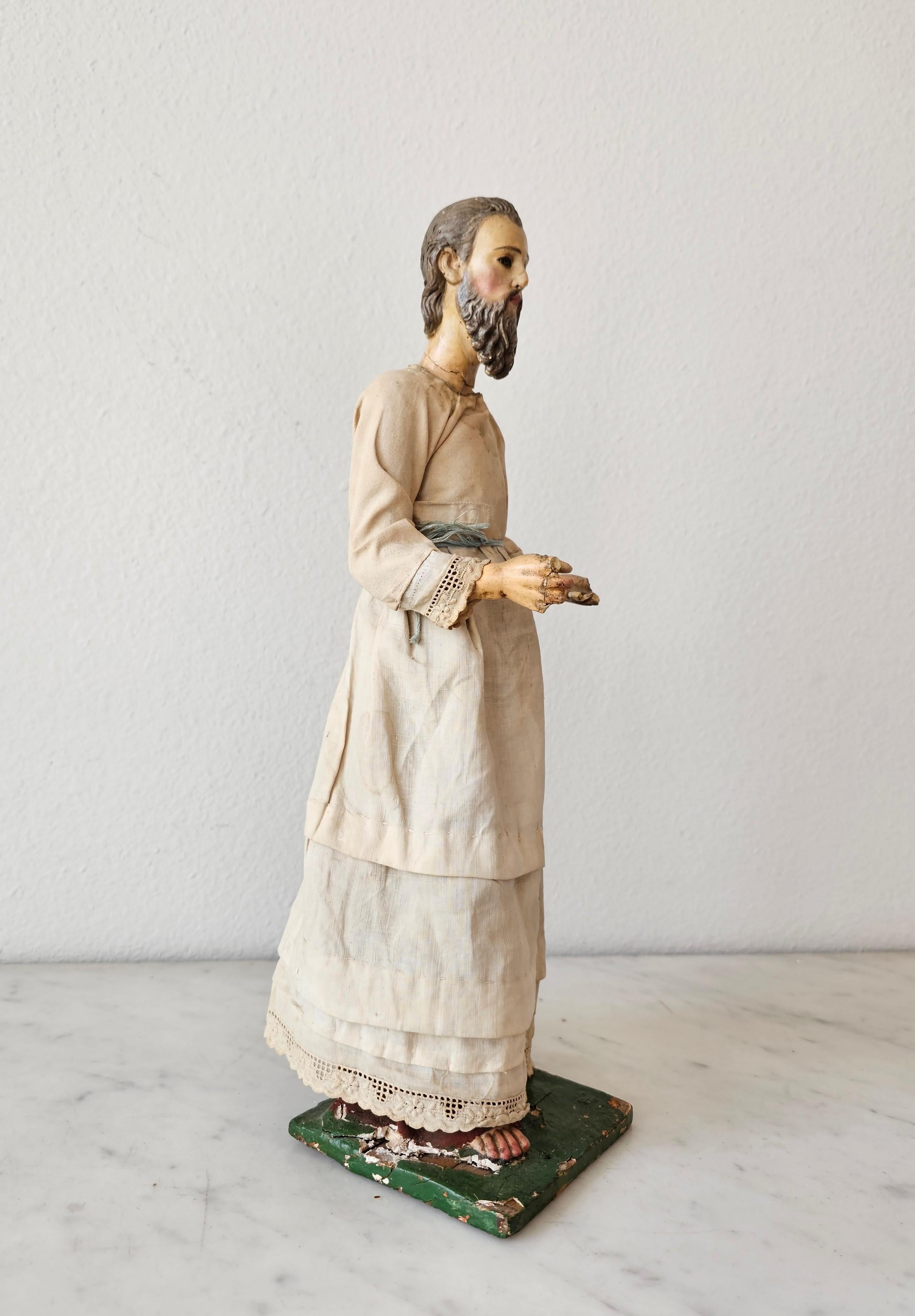 Hand-Carved 17th/18th Century Baroque Period Carved Polychrome Santo Altar Statue For Sale