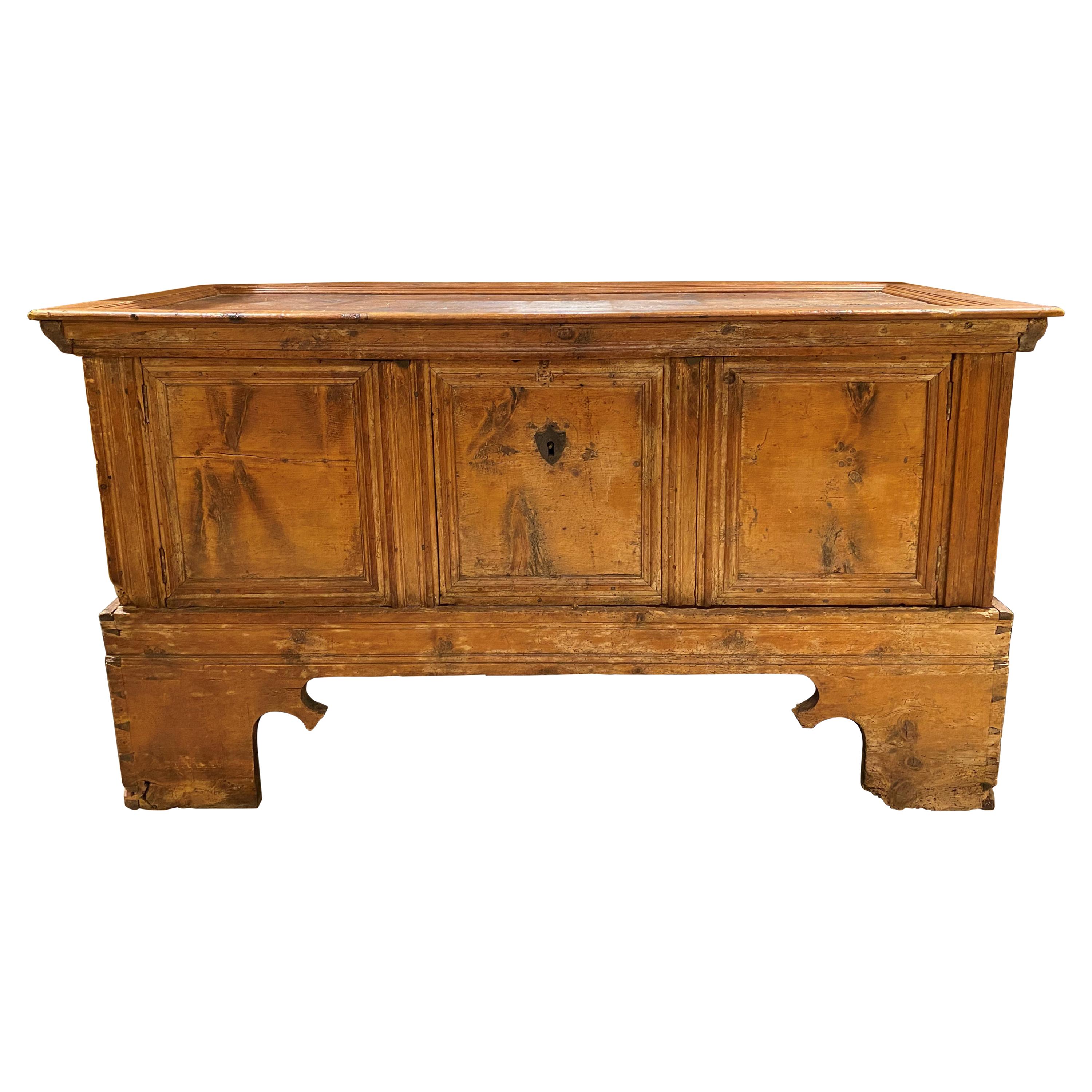 Early 18th Century Antique Mule Chest For Sale at 1stDibs