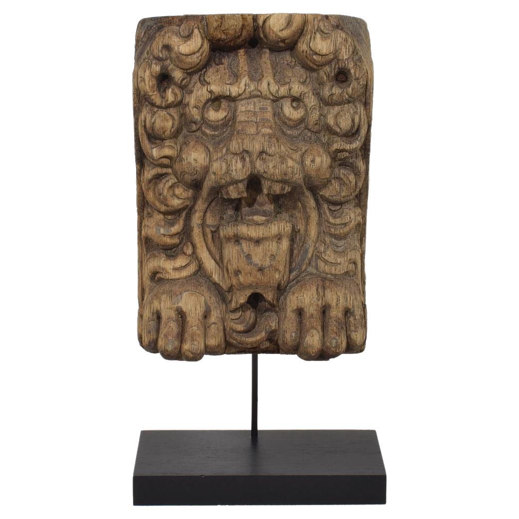 17th-18th Century Dutch Carved Oak Lion Fragment For Sale
