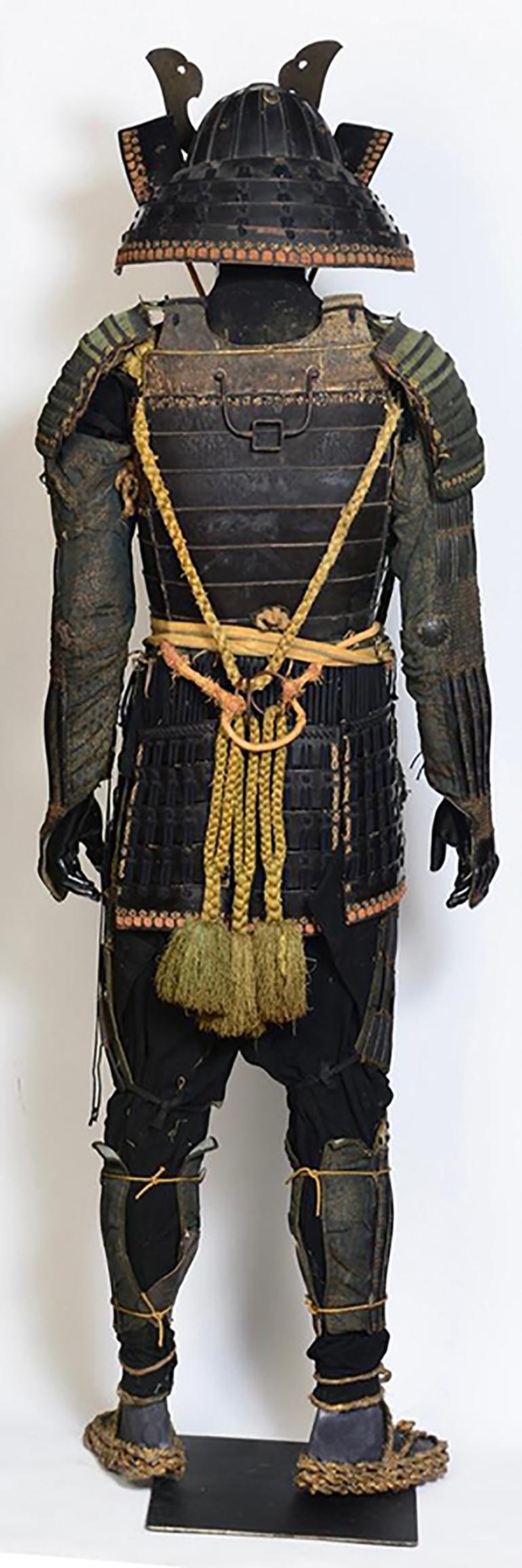 17th-18th Century, Edo, A Set of Japanese Samurai Armor For Sale 4
