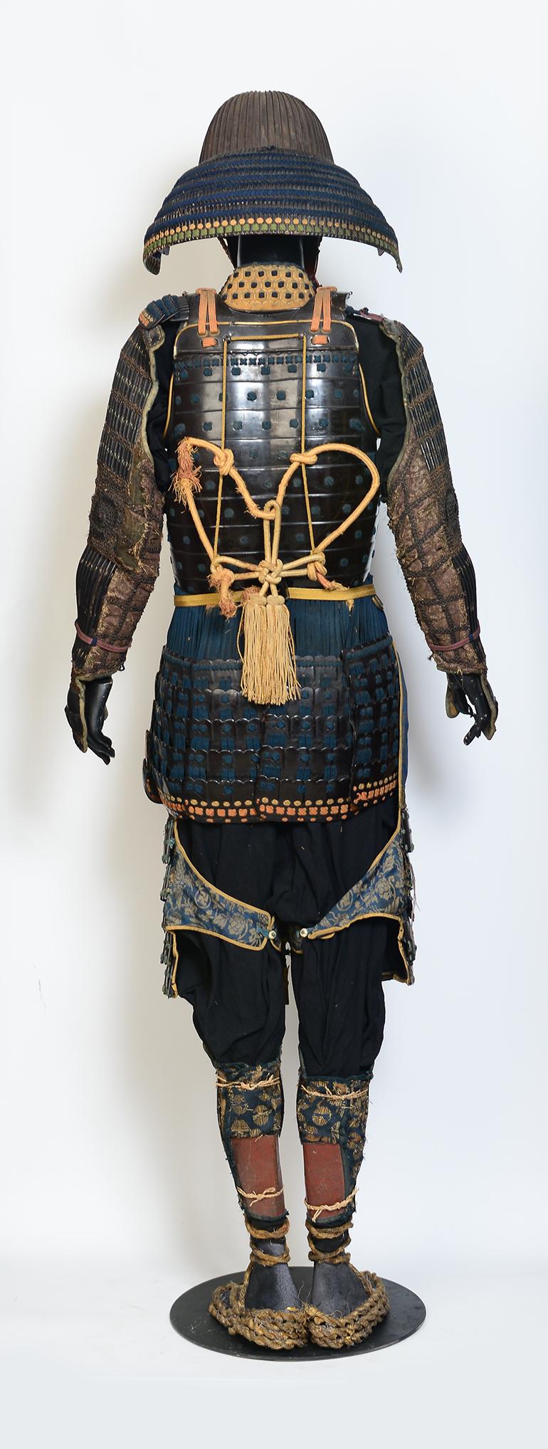 17th-18th Century, Edo, A Set of Very Rare Antique Japanese Female Samurai Armor 7