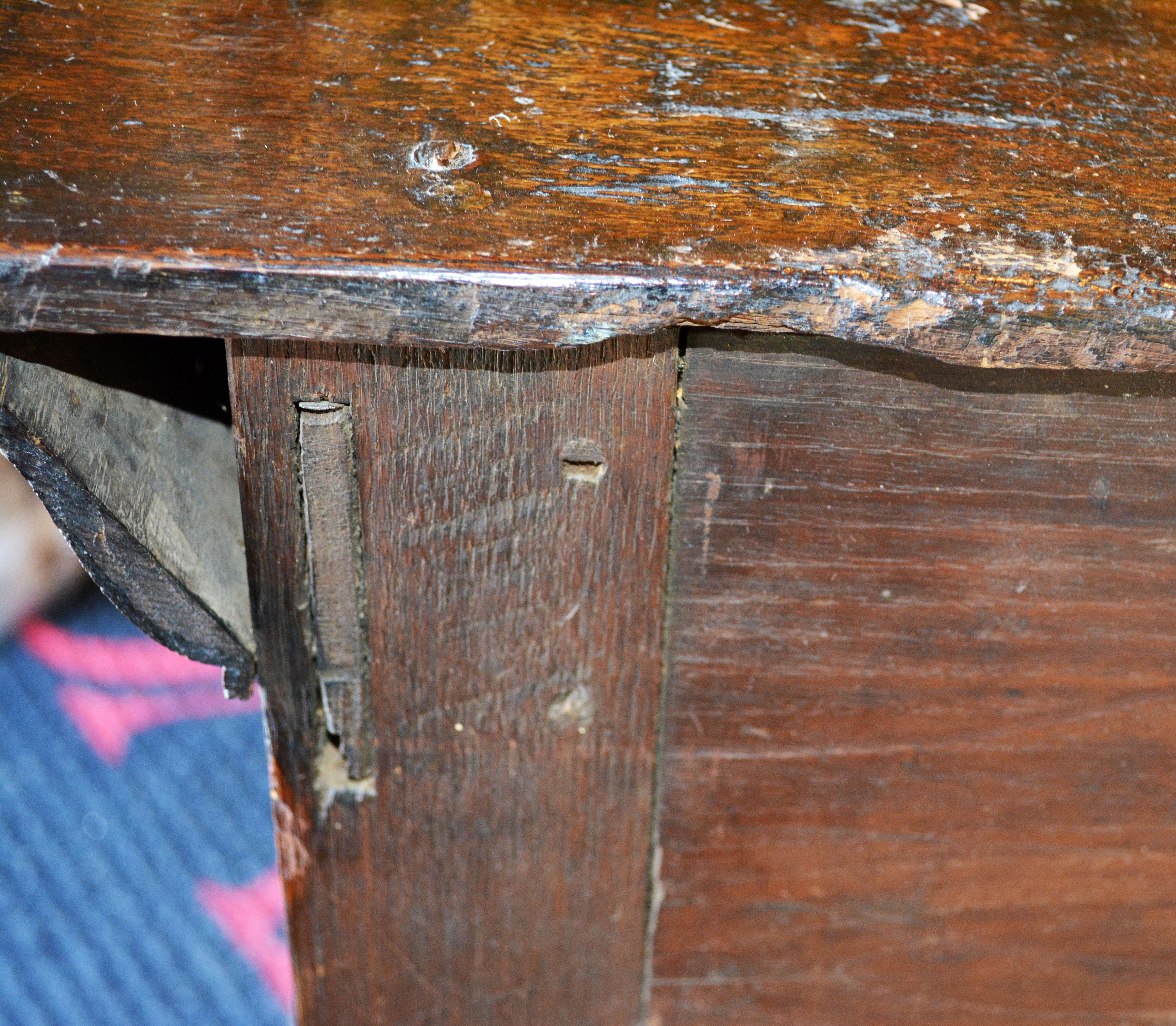 17th-18th Century English Jacobean Style Three-Drawer Oak Wood Dresser or Buffet In Good Condition In Ft. Lauderdale, FL