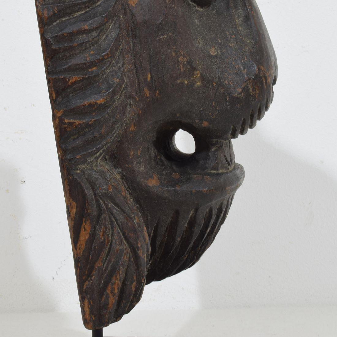 Cabeza de león de madera tallada francesa de los siglos XVII-XVIII en venta 6