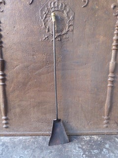 17th - 18th Century French Fireplace Shovel or Fire Shovel