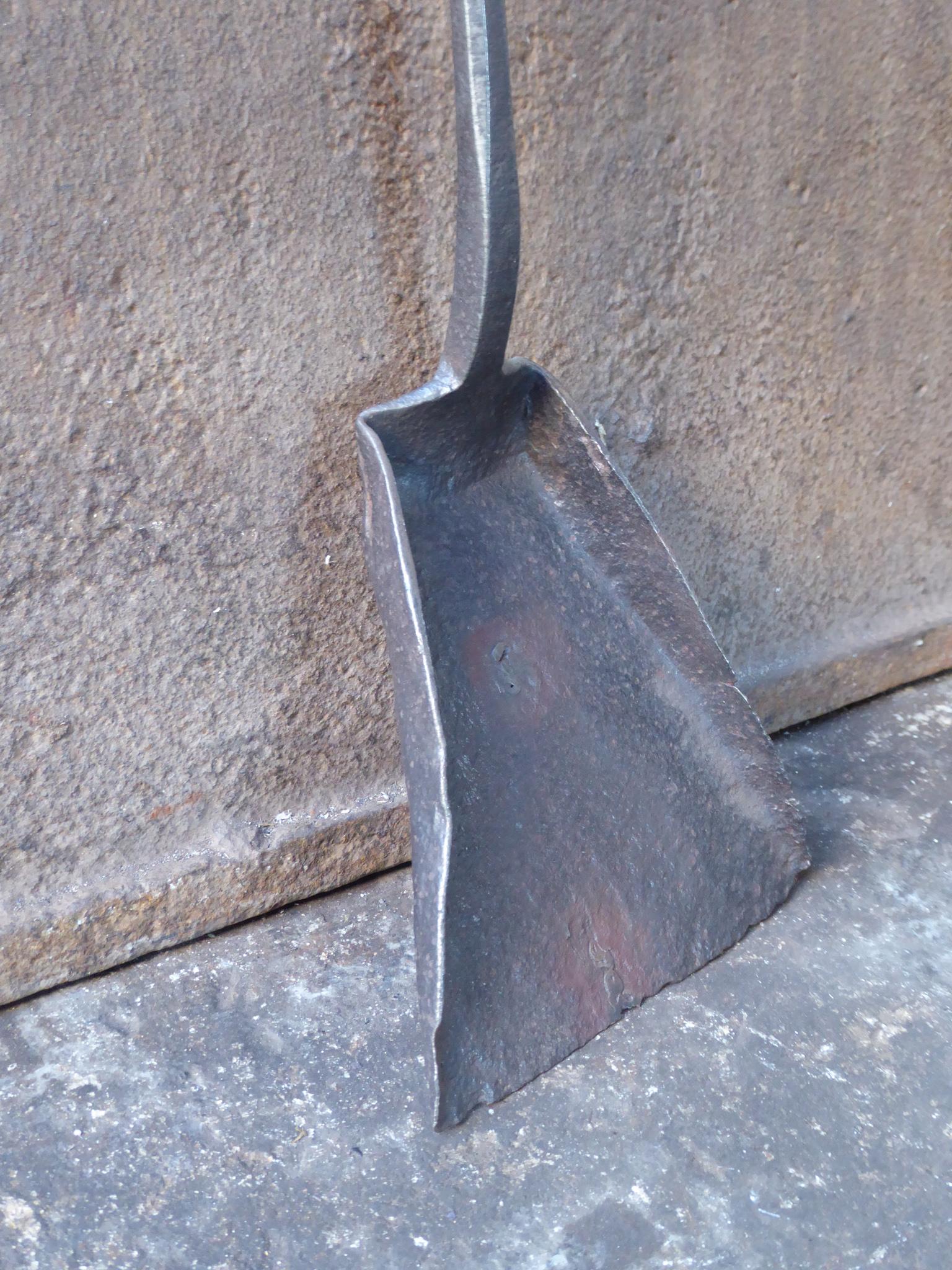 Louis XIV 17th - 18th Century French Fireplace Shovel or Fire Shovel For Sale