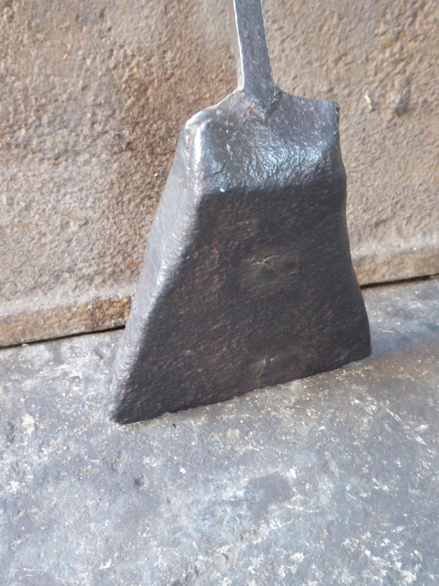 Forged 17th - 18th Century French Fireplace Shovel or Fire Shovel For Sale