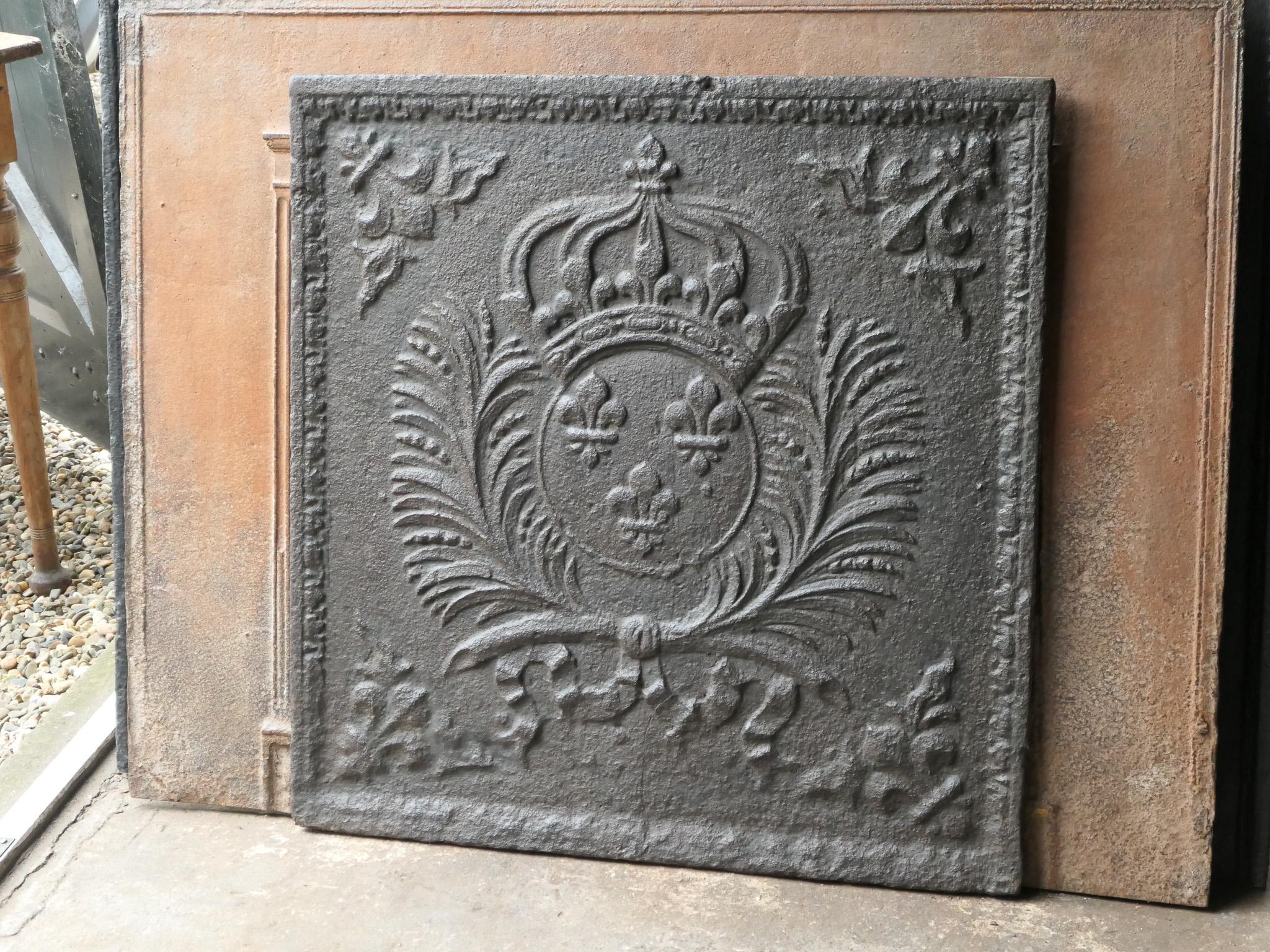 17th - 18th Century French Louis XIV 'Arms of France' Fireback / Backsplash In Good Condition In Amerongen, NL