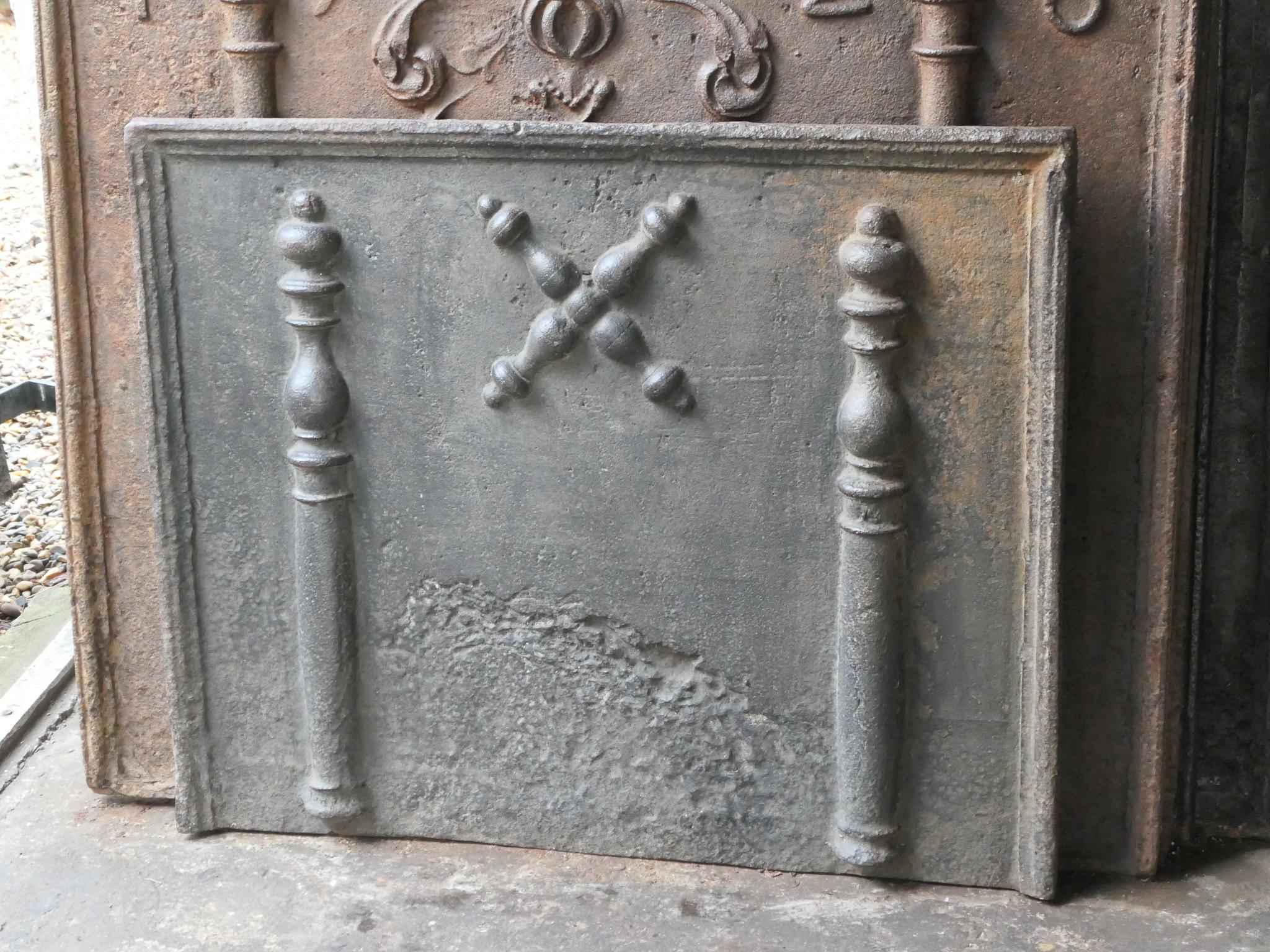 17th-18th Century French Louis XIV 'Saint Andrew's Cross' Fireback / Backsplash In Good Condition For Sale In Amerongen, NL