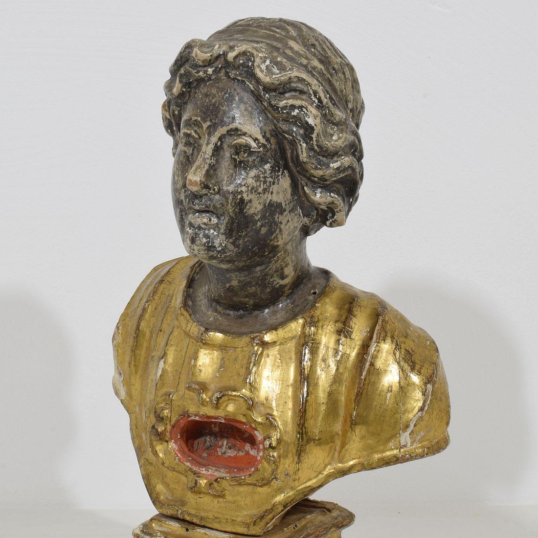 17th-18th Century Italian Hand Carved Wooden Reliquary Bust For Sale 2