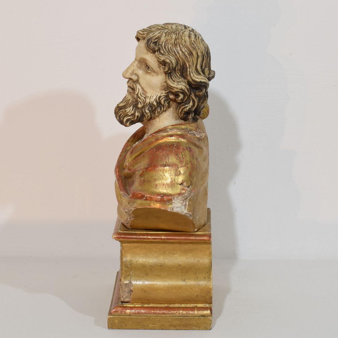 18th Century and Earlier 17th-18th Century Italian Hand carved Wooden Reliquary Bust of a Saint For Sale