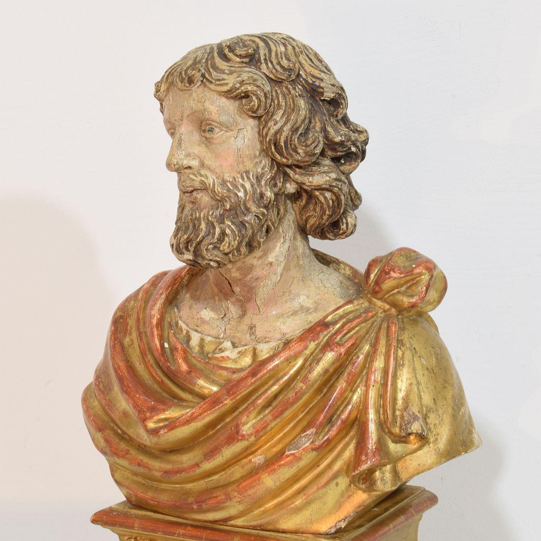 Bois Buste de saint en bois sculpté à la main, Italie 17e-18e siècle en vente