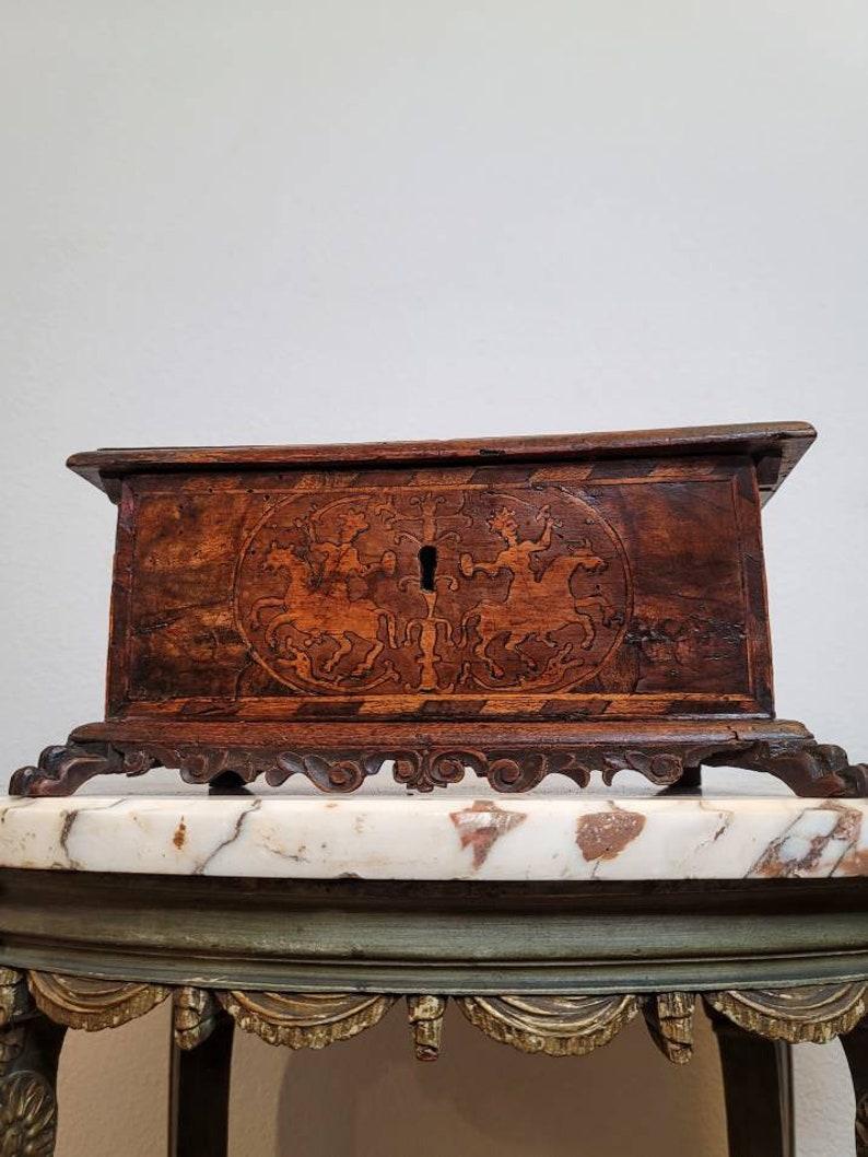 Renaissance Boîte de table en marqueterie vénitienne italienne du 17ème-18ème siècle en vente