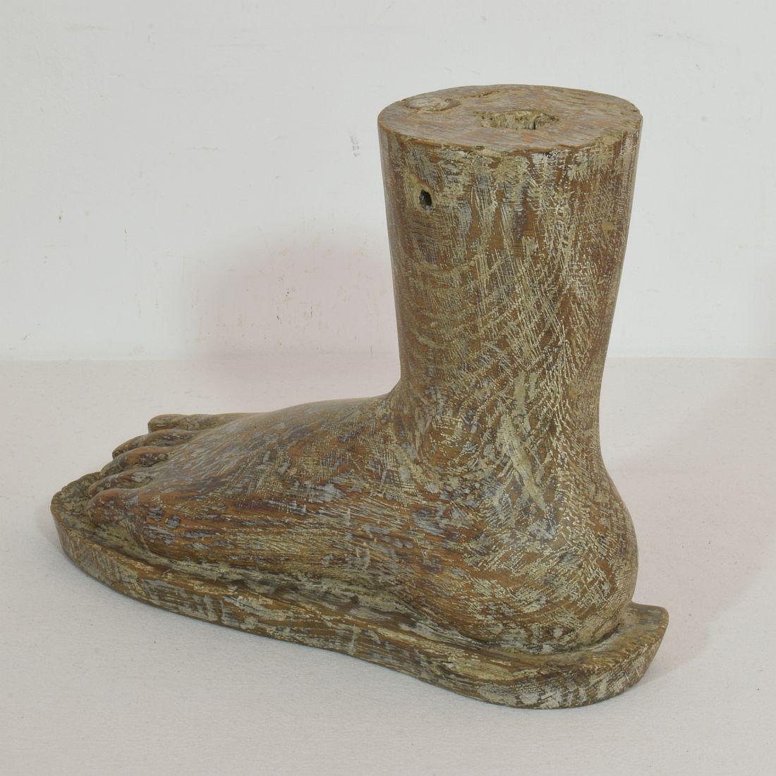 17th / 18th Century Italian Wooden Foot of a Santos 3