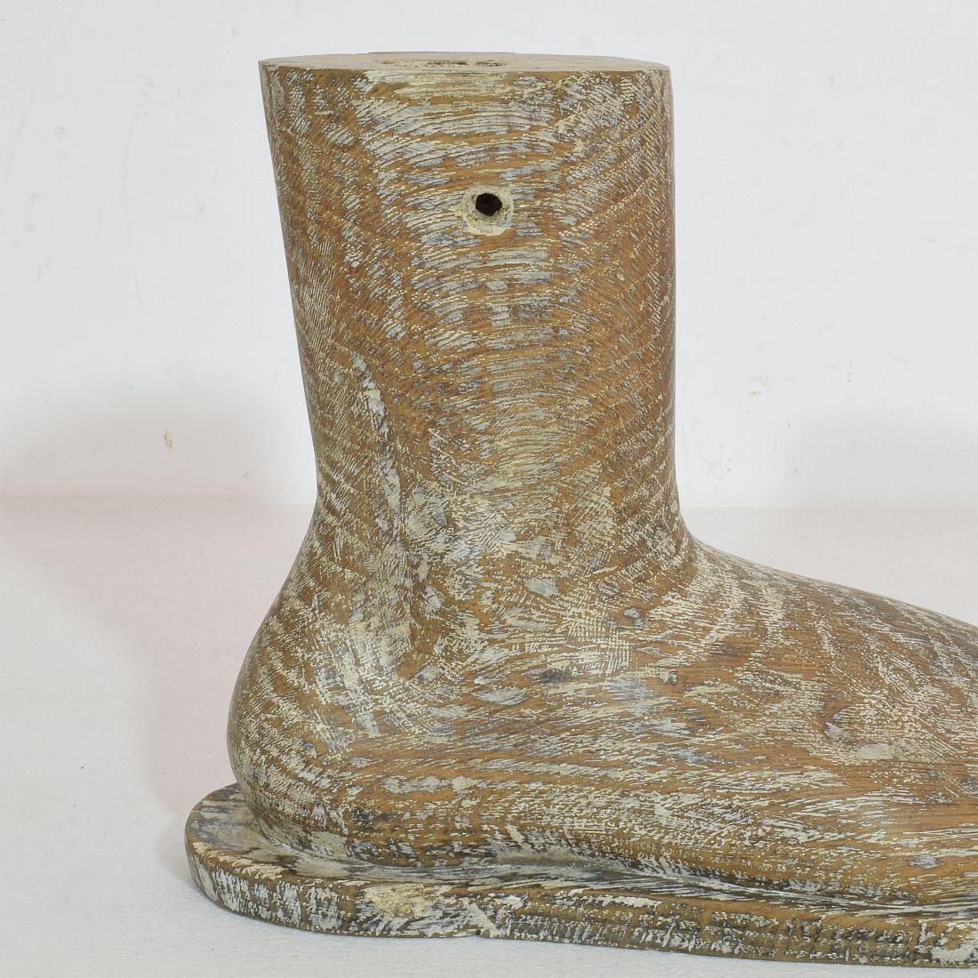 17th / 18th Century Italian Wooden Foot of a Santos For Sale 3