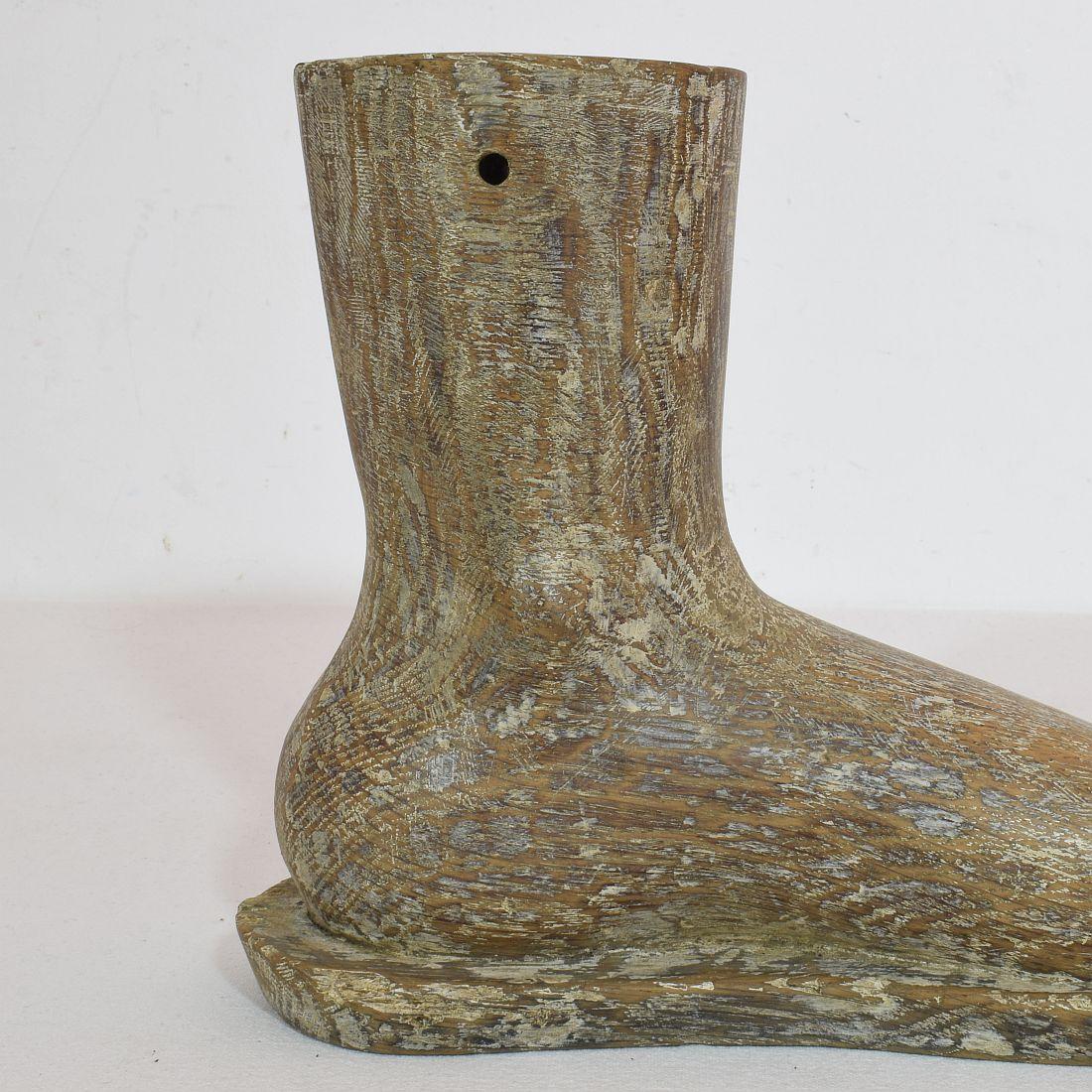 17th / 18th Century Italian Wooden Foot of a Santos 6