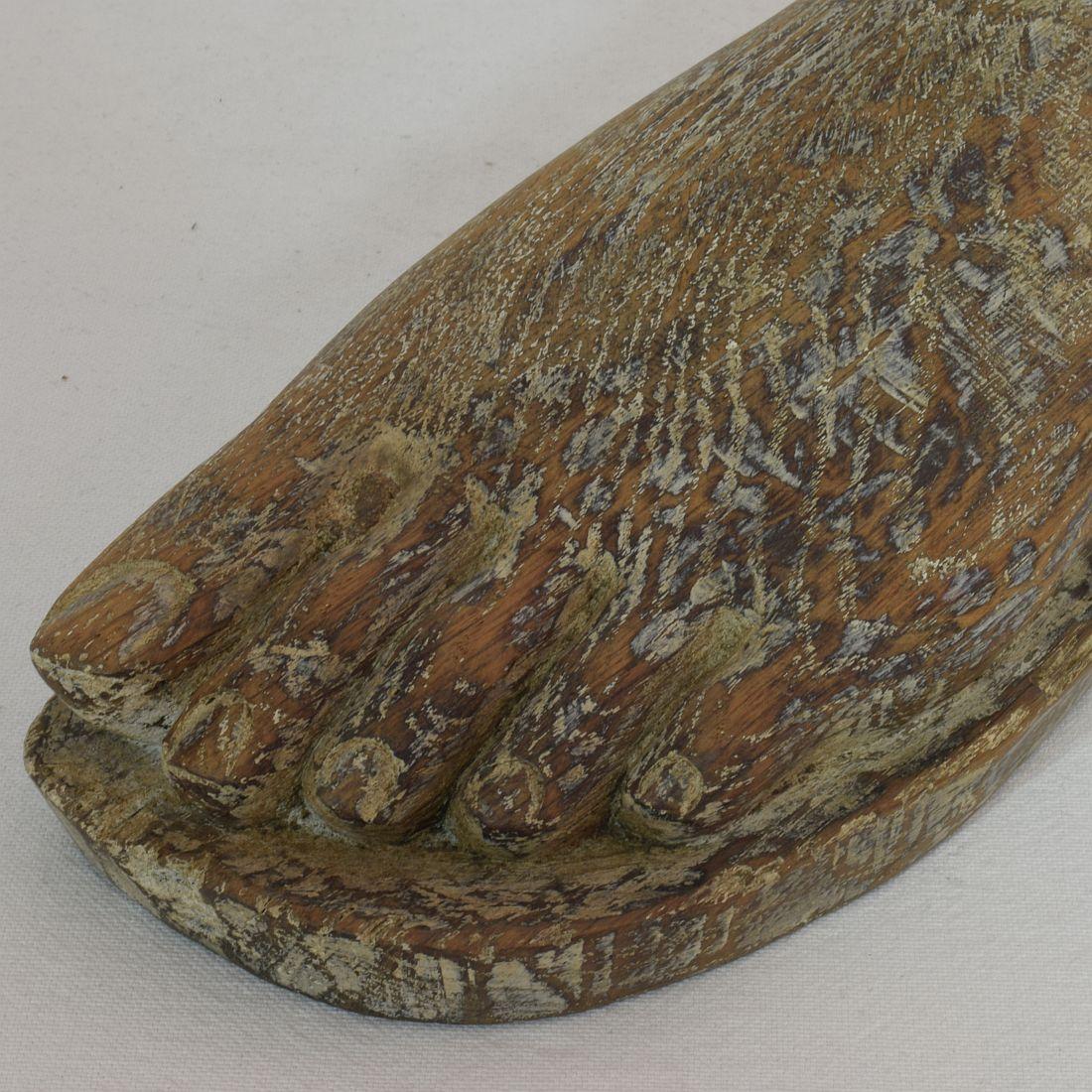 17th / 18th Century Italian Wooden Foot of a Santos 8