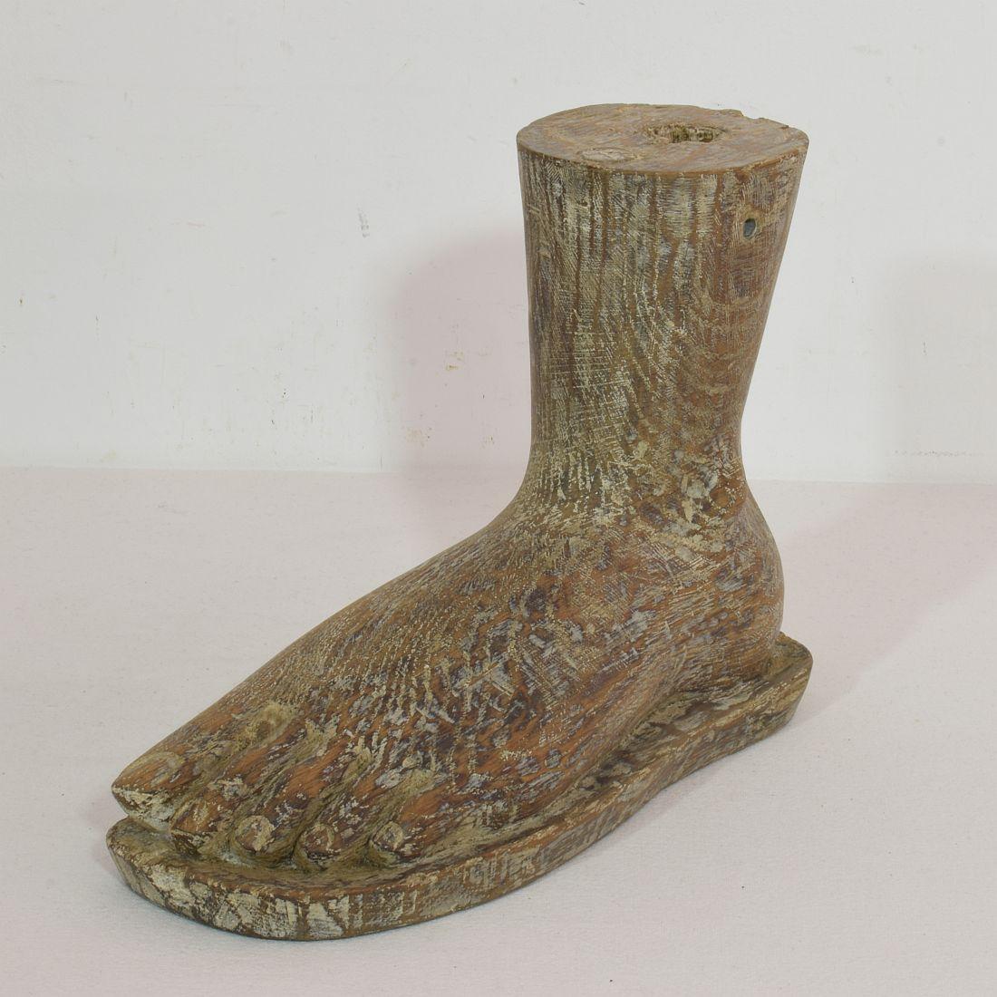 Baroque 17th / 18th Century Italian Wooden Foot of a Santos