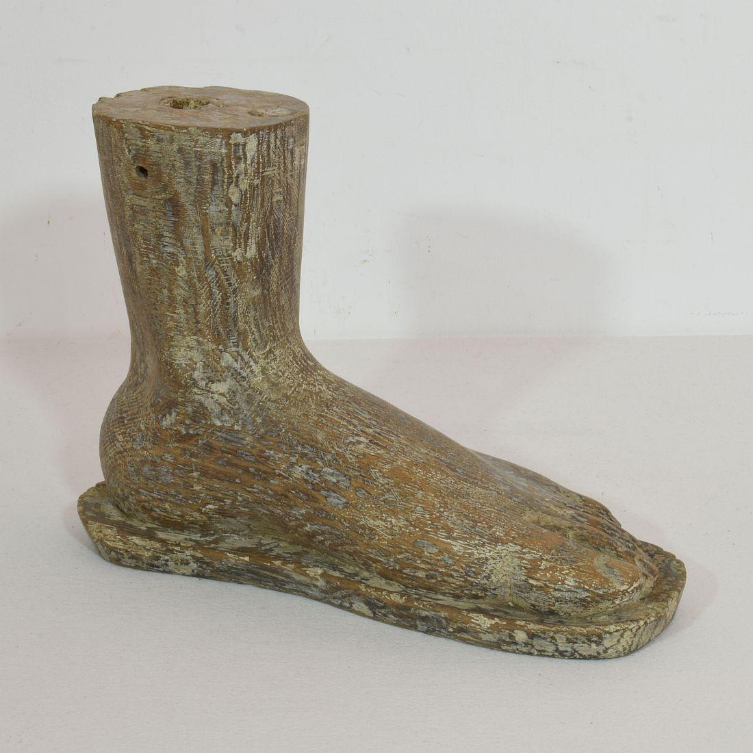 18th Century and Earlier 17th / 18th Century Italian Wooden Foot of a Santos