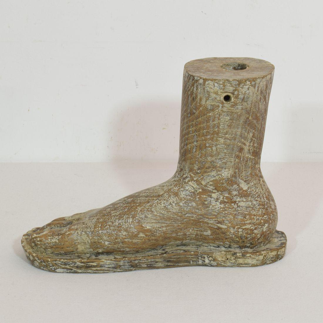 18th Century and Earlier 17th / 18th Century Italian Wooden Foot of a Santos For Sale