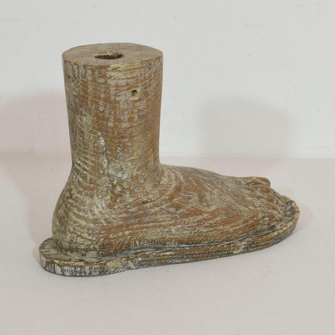 17th / 18th Century Italian Wooden Foot of a Santos For Sale 2