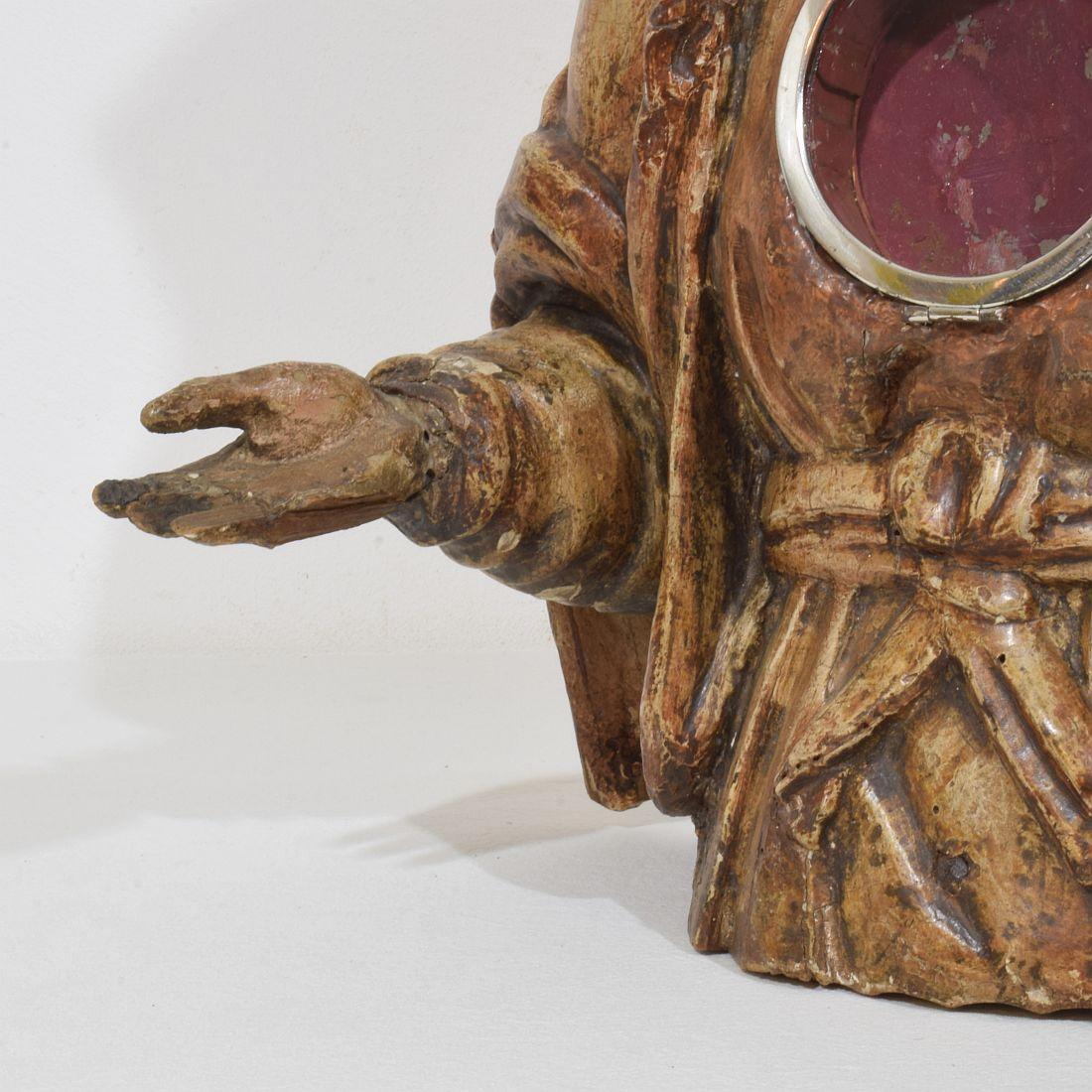 17th-18th Century Italian Wooden Reliquary Bust of a Madonna For Sale 5