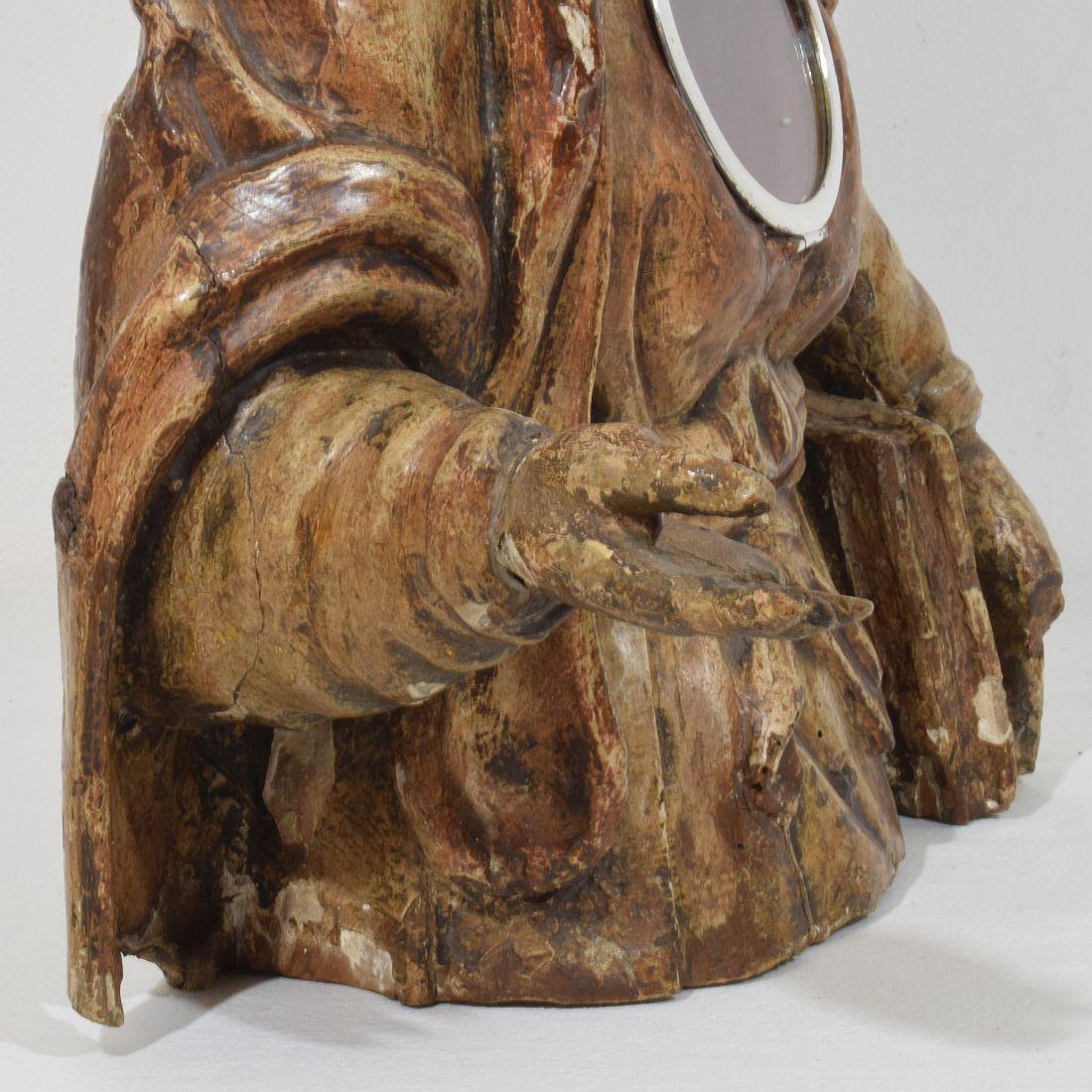 17th-18th Century Italian Wooden Reliquary Bust of a Madonna For Sale 7