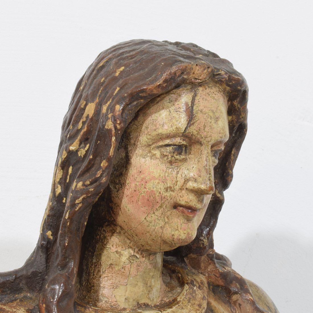 Buste de Madonna en bois du 17e au 18e siècle (Italie) en vente 8