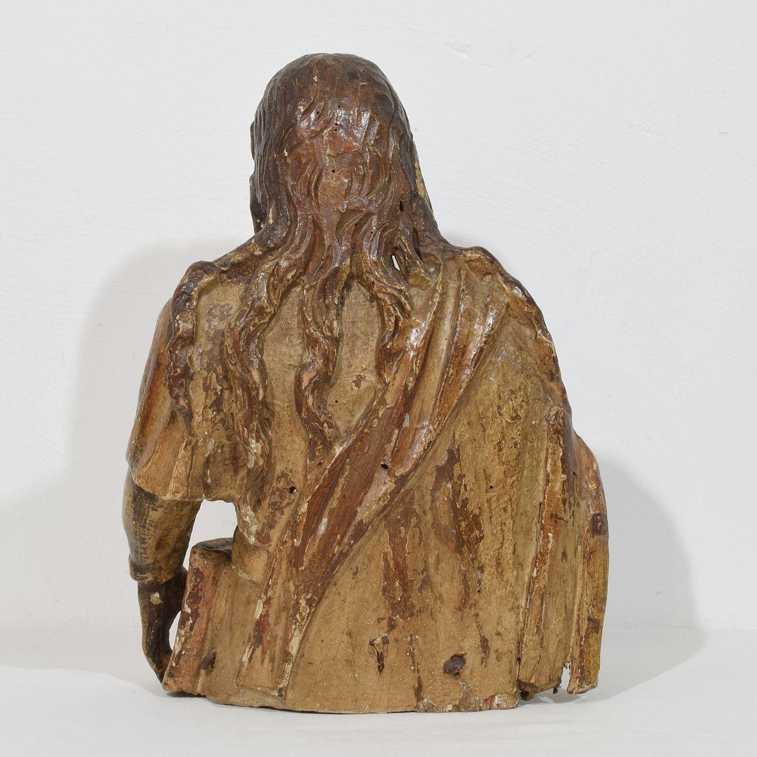 17th-18th Century Italian Wooden Reliquary Bust of a Madonna In Good Condition For Sale In Buisson, FR
