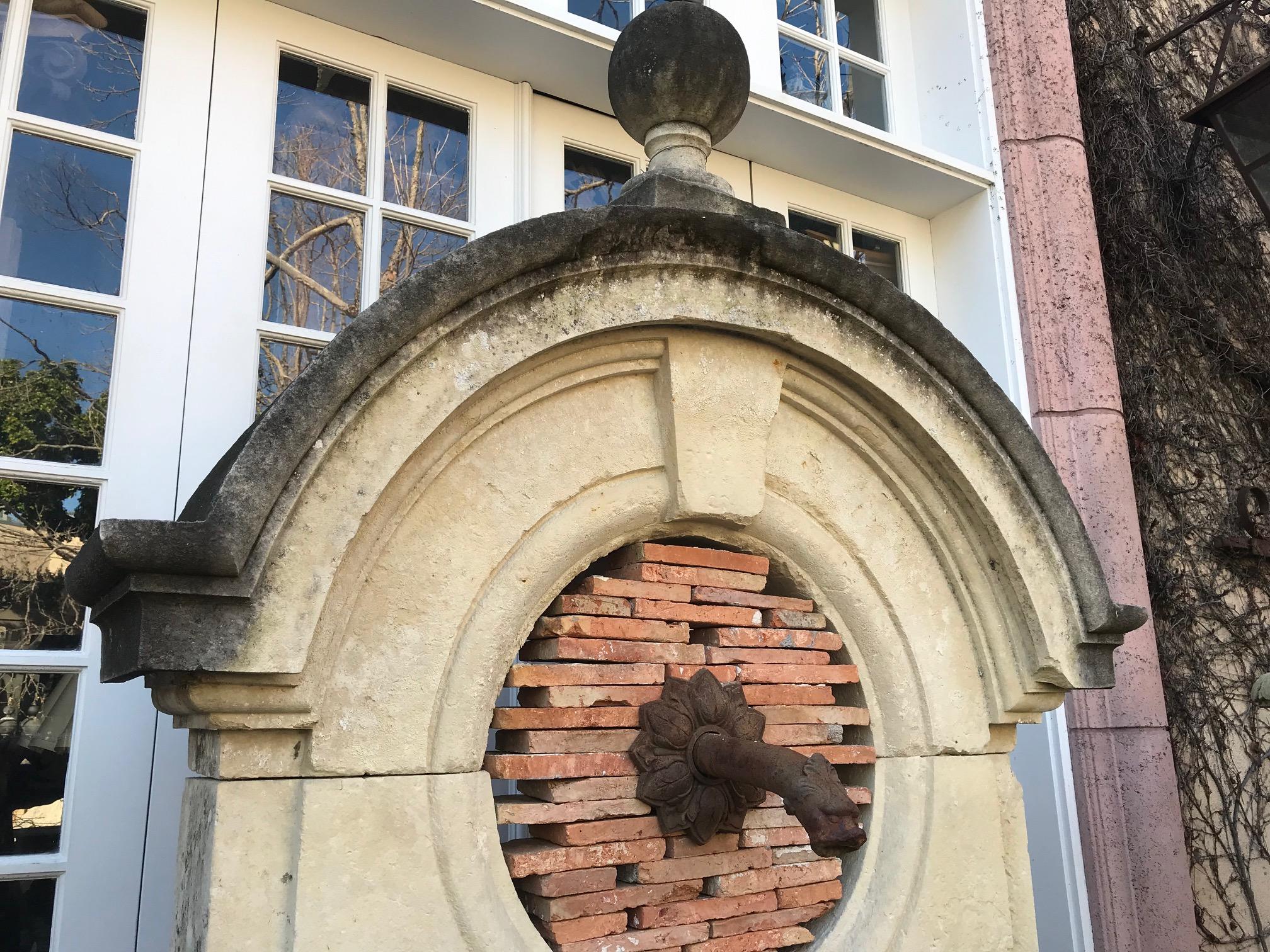 18th C. Large Antique Hand Carved Stone Wall Mount Water Fountain Feature basin In Good Condition In West Hollywood, CA