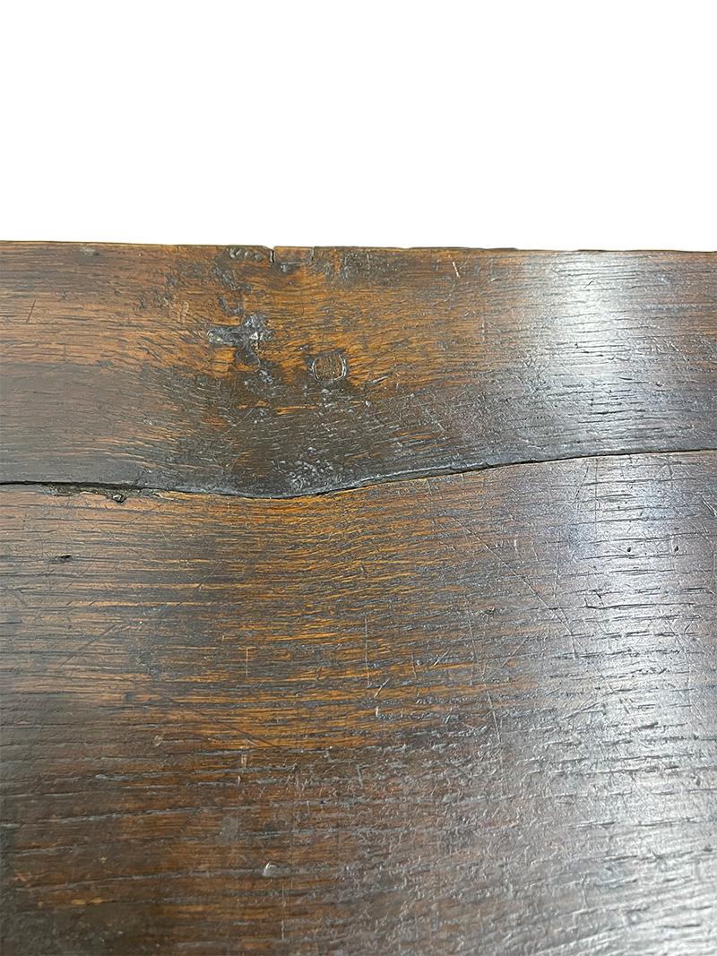 17th/ 18th Century Oak Pay Table For Sale 5