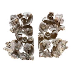 Paar portugiesische antike Barock-Wandreliefs aus Kiefernholz aus dem 17. bis 18. Jahrhundert