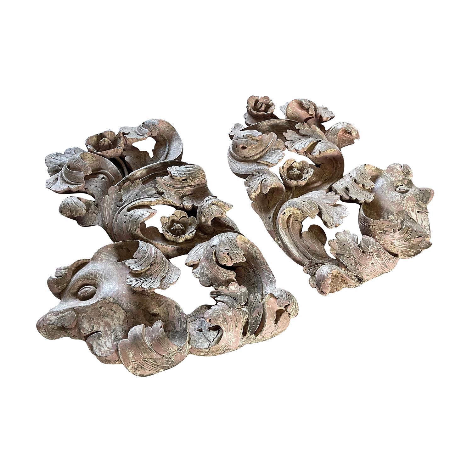 17th Century 17th - 18th Century Portuguese Pair of Antique Baroque Pinewood Wall Reliefs For Sale