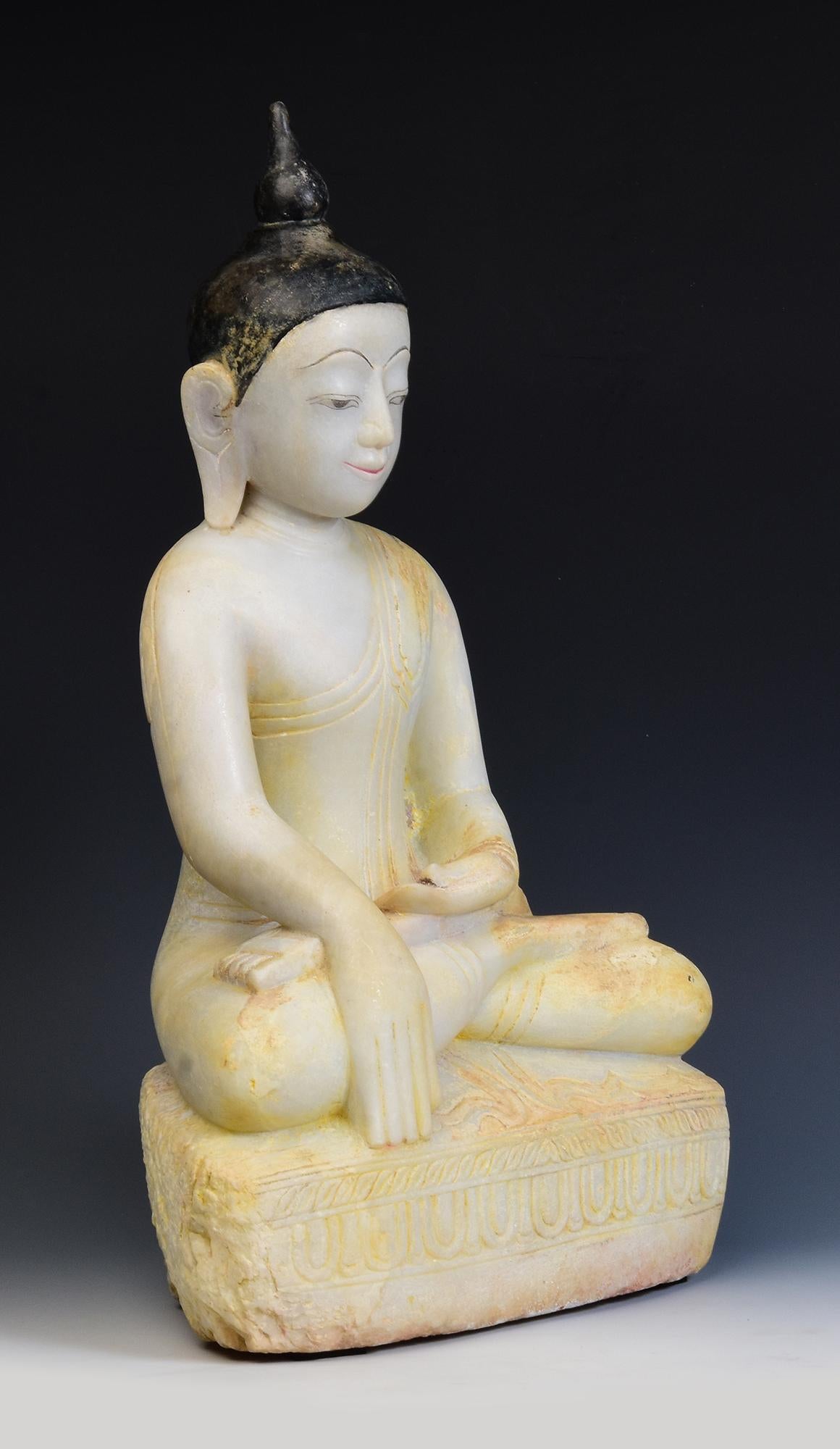 17th - 18th Century, Shan, Antique Burmese Alabaster Marble Seated Buddha Statue 8