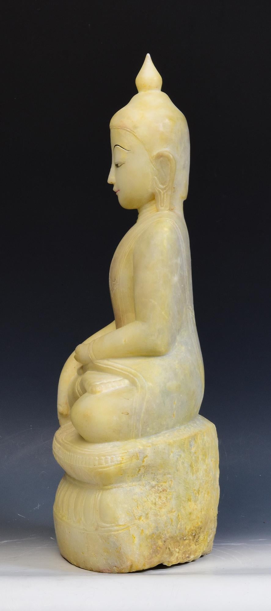 17th - 18th Century, Shan, Antique Burmese Alabaster Marble Seated Buddha Statue 4