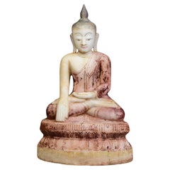 17. - 18. Jahrhundert, Shan, antike burmesische sitzende Buddha-Statue aus Alabastermarmor