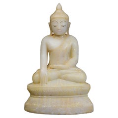 17. - 18. Jahrhundert, Shan, antike burmesische sitzende Buddha-Statue aus Alabastermarmor