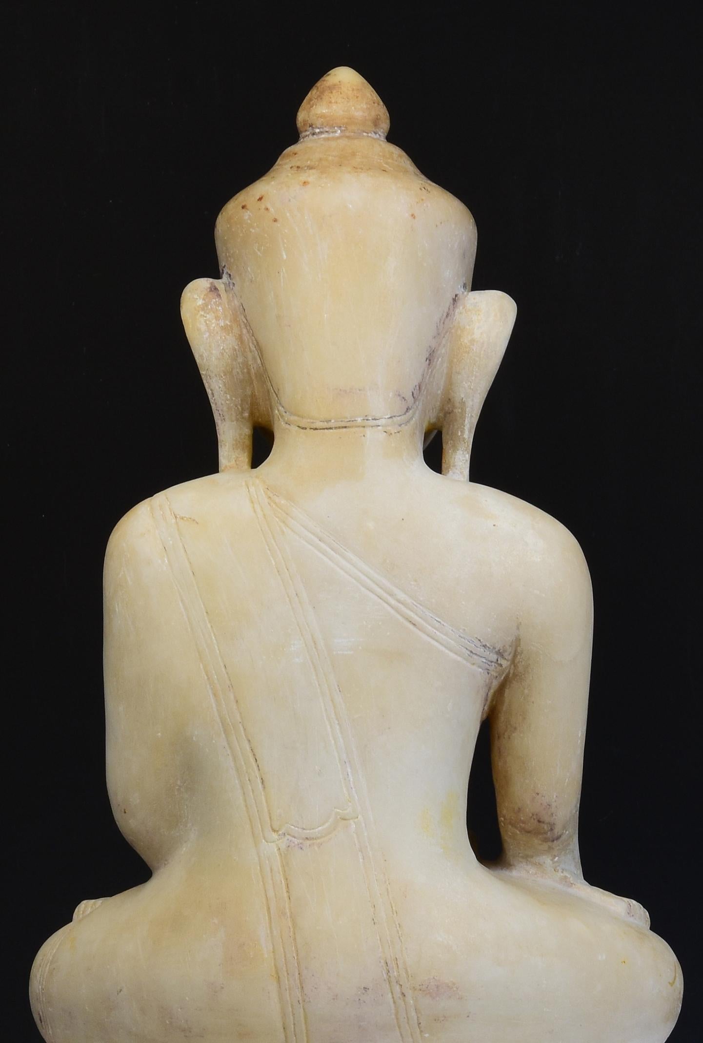 17th - 18th Century, Shan, Antique Burmese Alabaster Marble Seated Buddha Statue 7