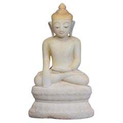 Statue de Bouddha assis en marbre d'albâtre birman ancien Shan du 17e au 18e siècle