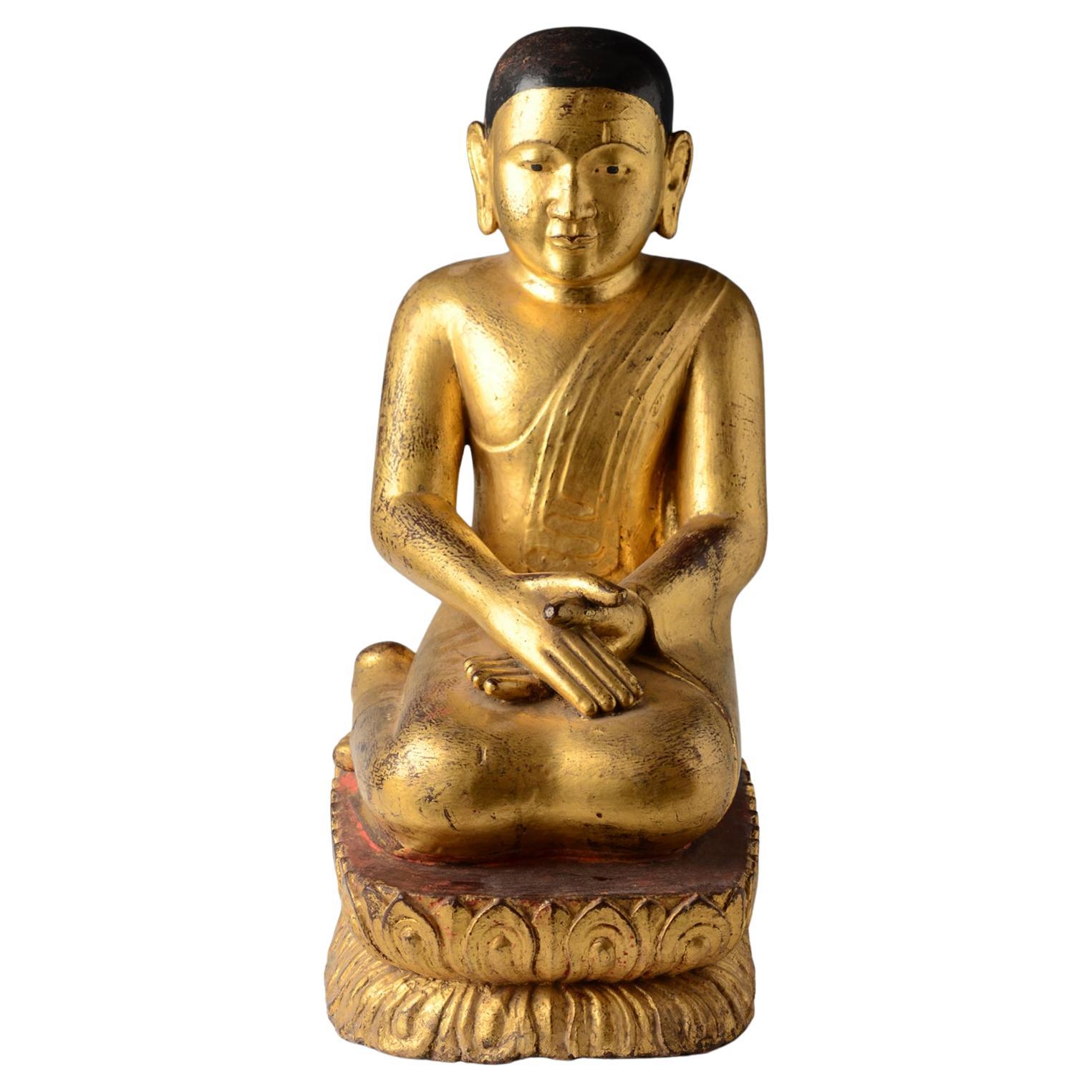 17.-18. Jahrhundert, Shan, antiker burmesischer sitzender Monk / Schüler aus Holz