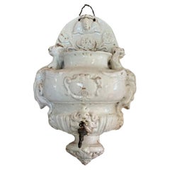 17th-18th Century White Ceramic Italian Lavabo