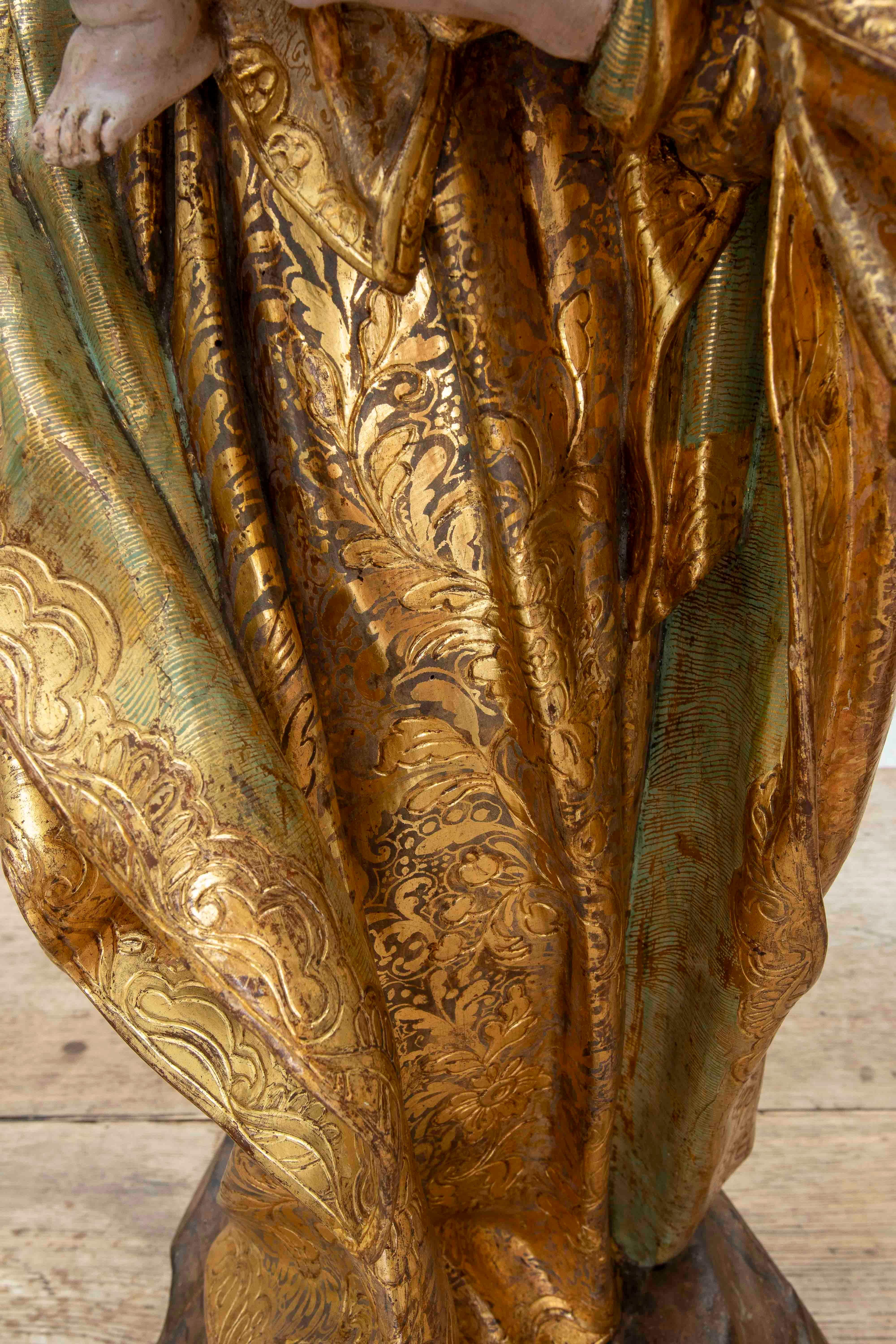 17th Baroque Sculpture of Saint Joseph & the Child, Polychrome & Gilded Carving For Sale 6