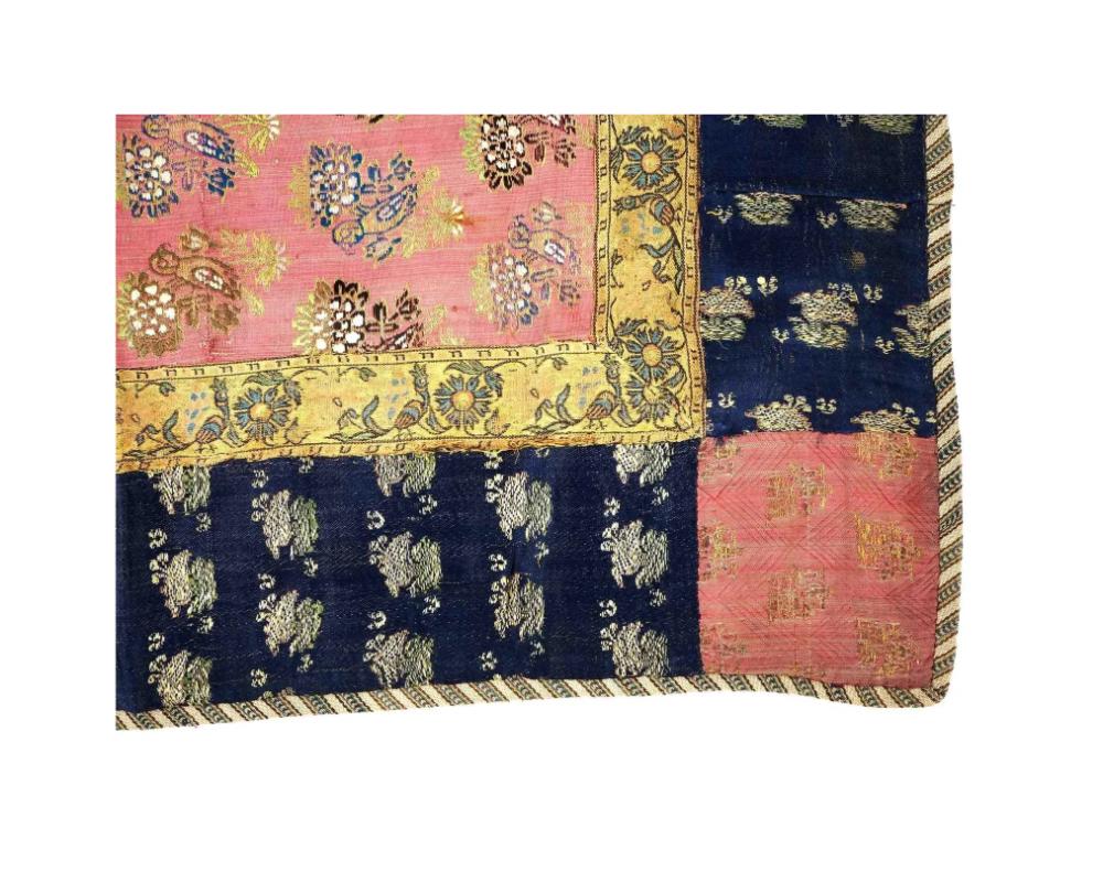 17Th C Antique Persian Safavid Hand Woven Textile In Good Condition For Sale In New York, NY