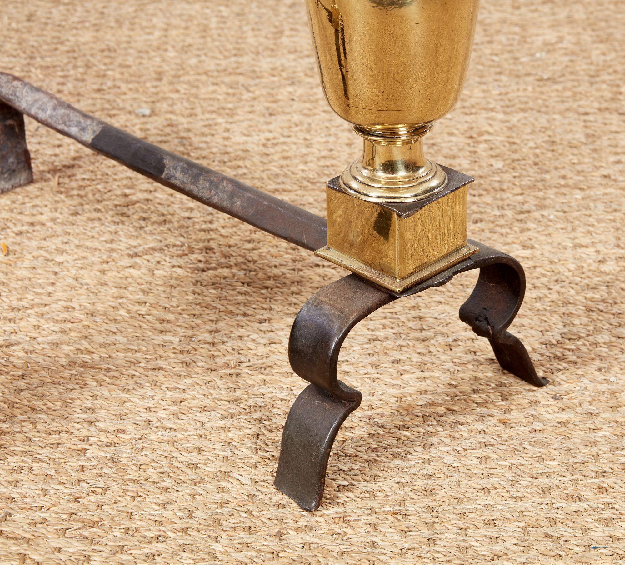 17th c. Brass Ball Top Andirons en vente 1