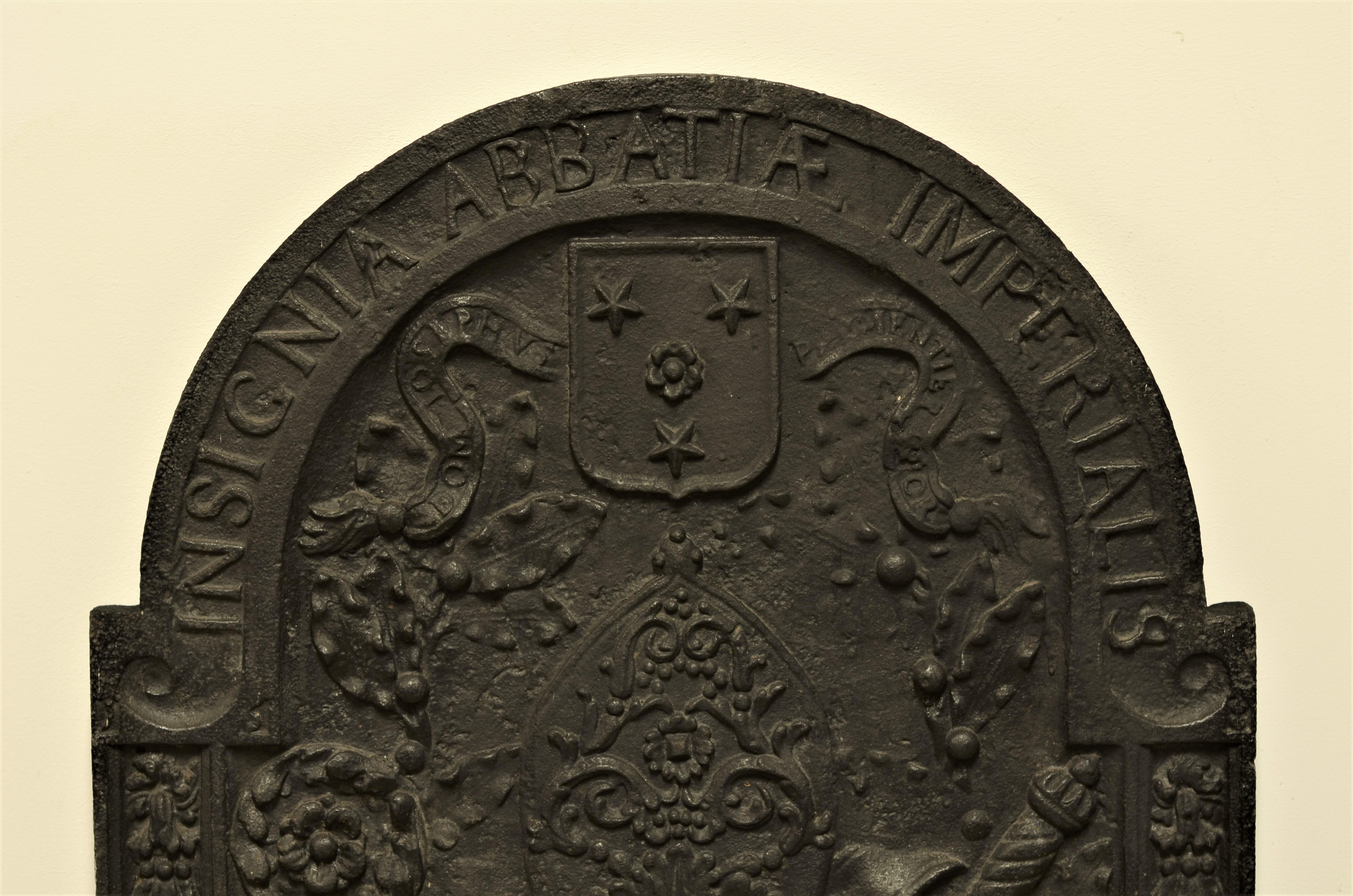 Gusseisen-Kaminschirm / Rückwand aus dem 17. Jahrhundert (Europäisch) im Angebot