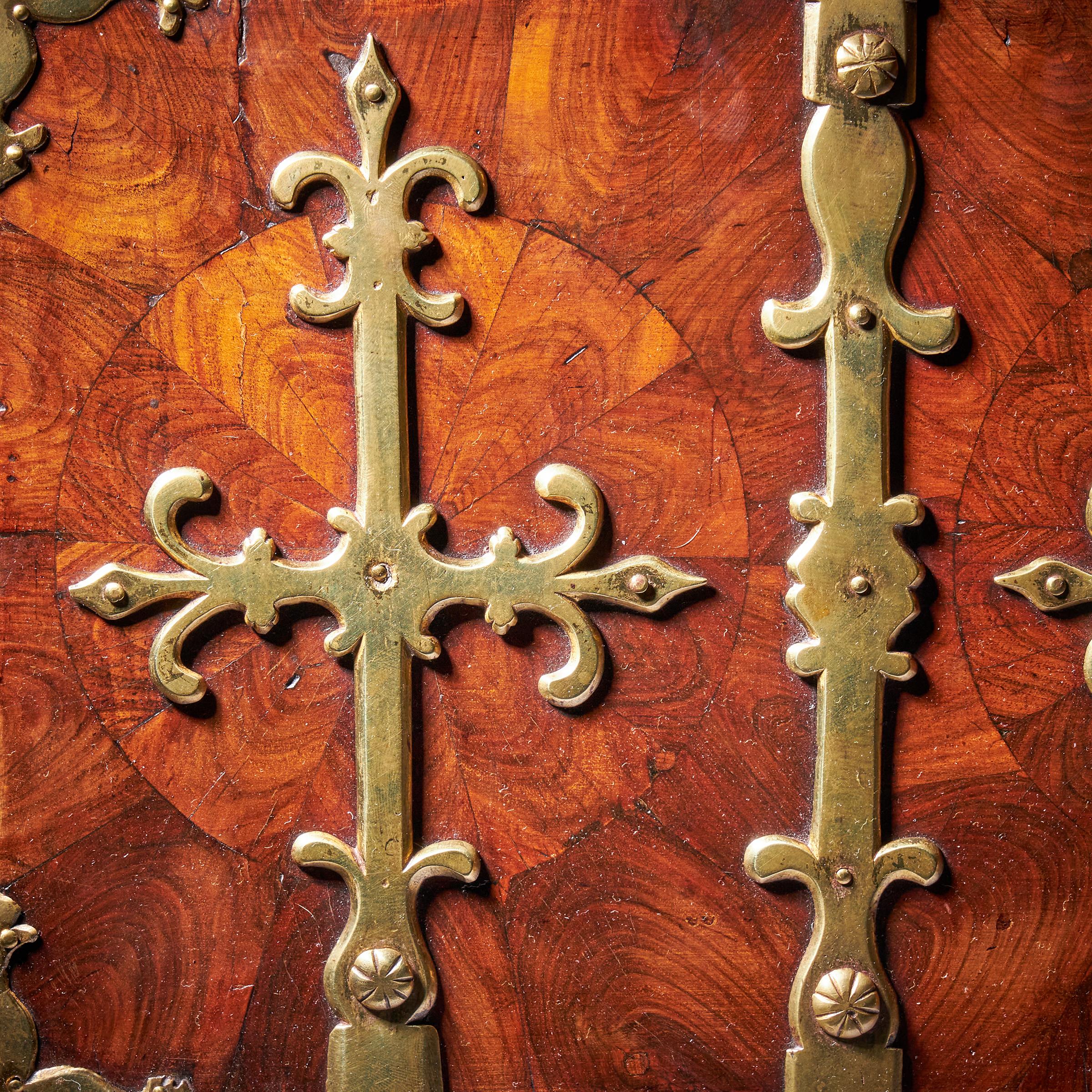 17th C. Diminutive William and Mary Kingwood Strongbox or Coffre Fort, C. 1690. 7