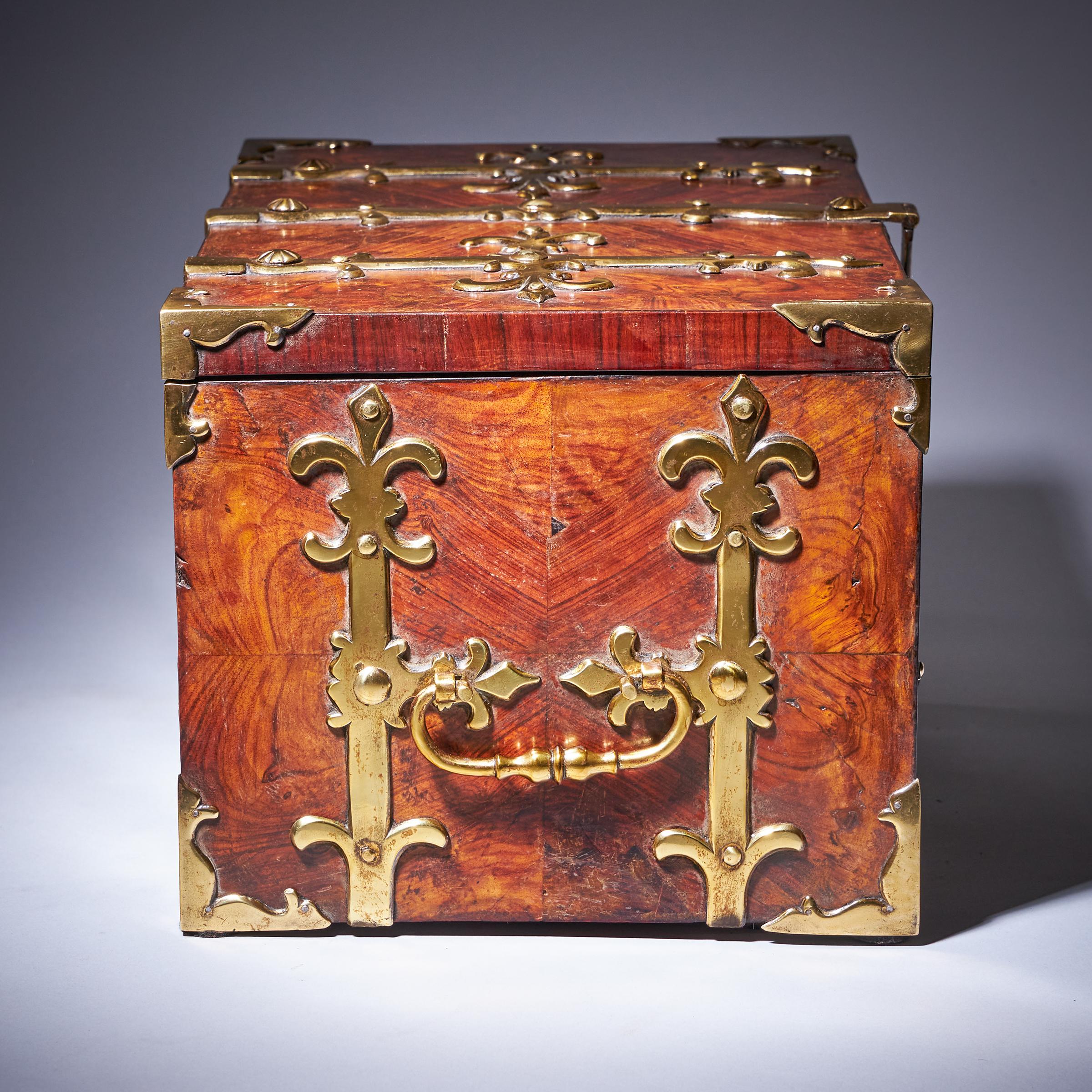 17th C. Diminutive William and Mary Kingwood Strongbox or Coffre Fort, C. 1690 In Good Condition In Oxfordshire, United Kingdom
