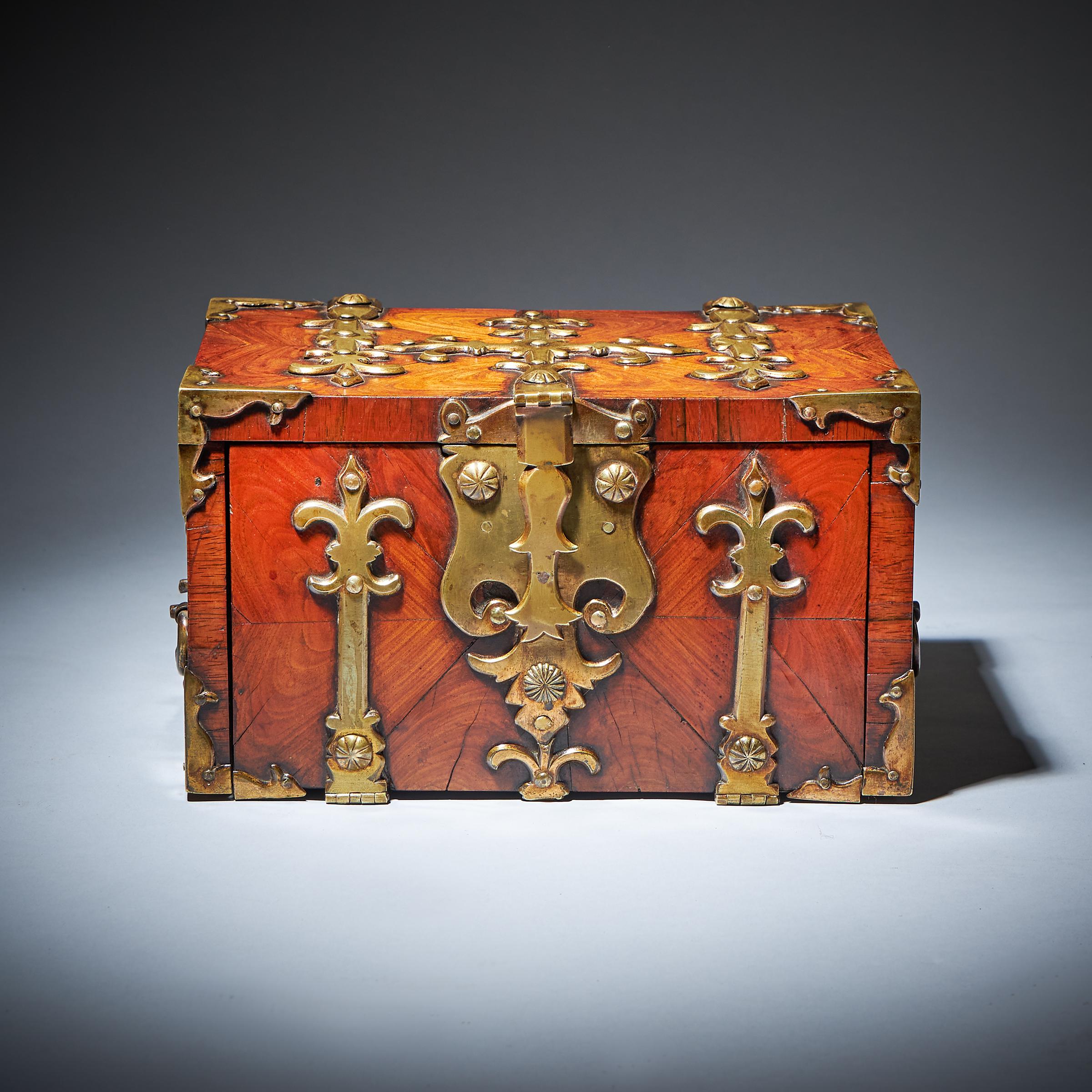 17th C. Diminutive William and Mary Kingwood Strongbox or Coffre Fort, C. 1690 For Sale 2