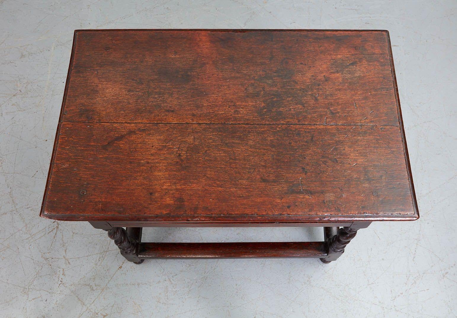 17th c. English Corkscrew Leg Table In Good Condition For Sale In Greenwich, CT