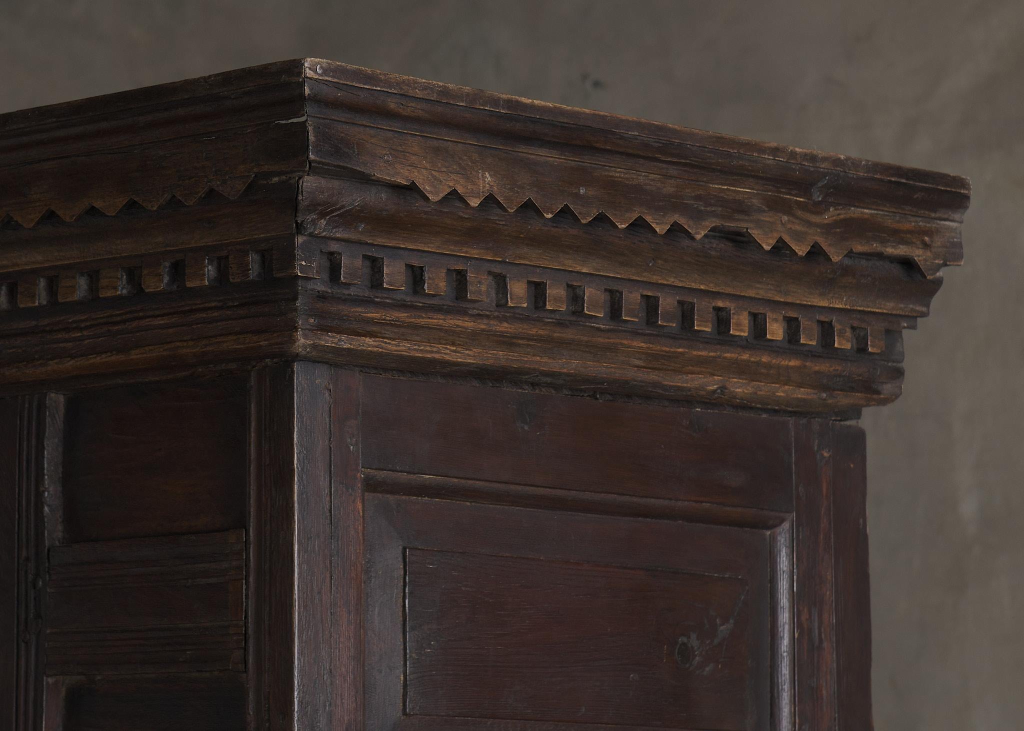 17Th C English Oak Cabinet For Sale 2
